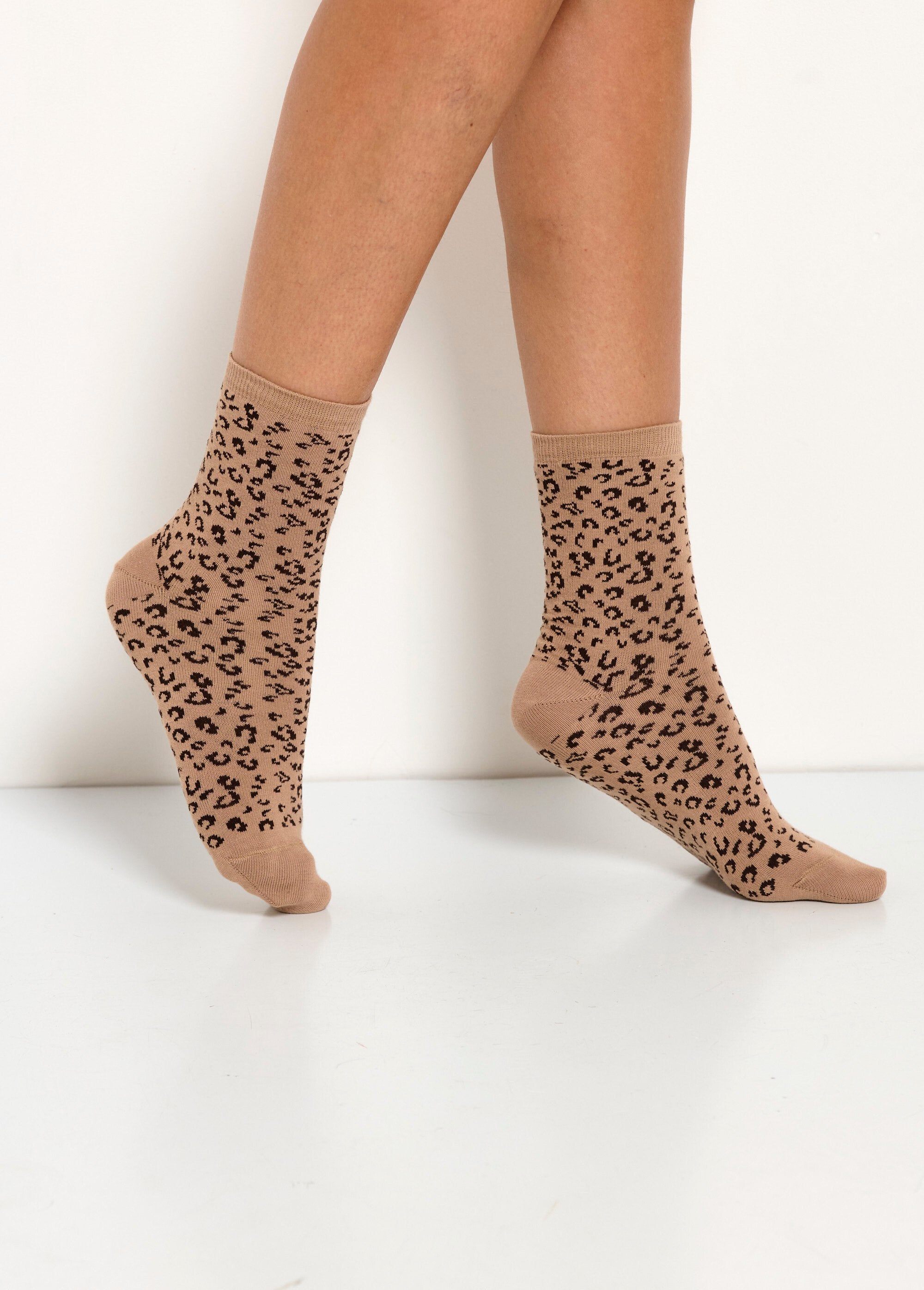 Meias_de_cano_médio_com_estampa_de_leopardo_-_Pacote_com_3_pares_Beige_lot3_DR1_slim
