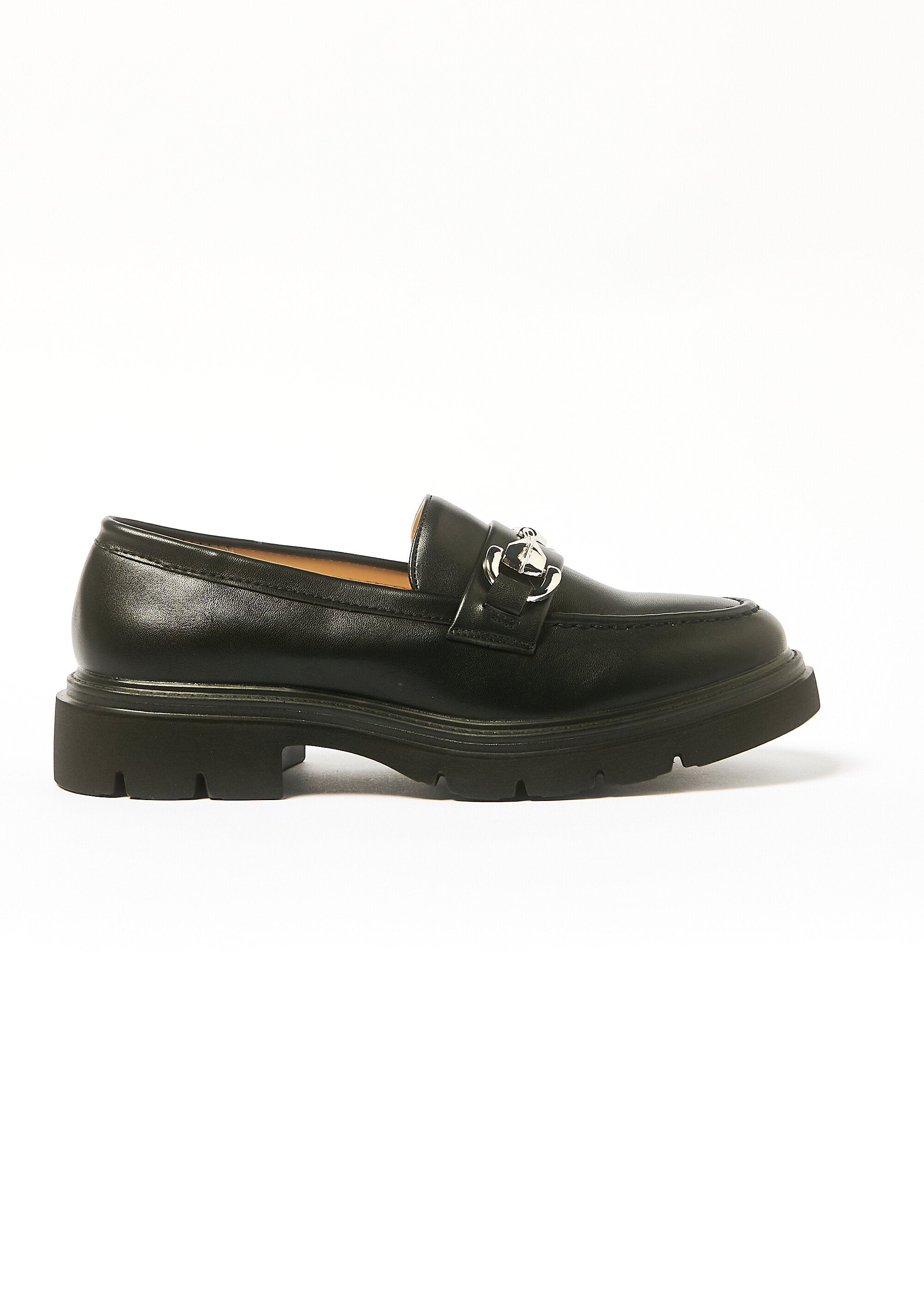 Mocassins_com_sola_entalhada_e_ponta_de_metal_Noir_DR1_slim
