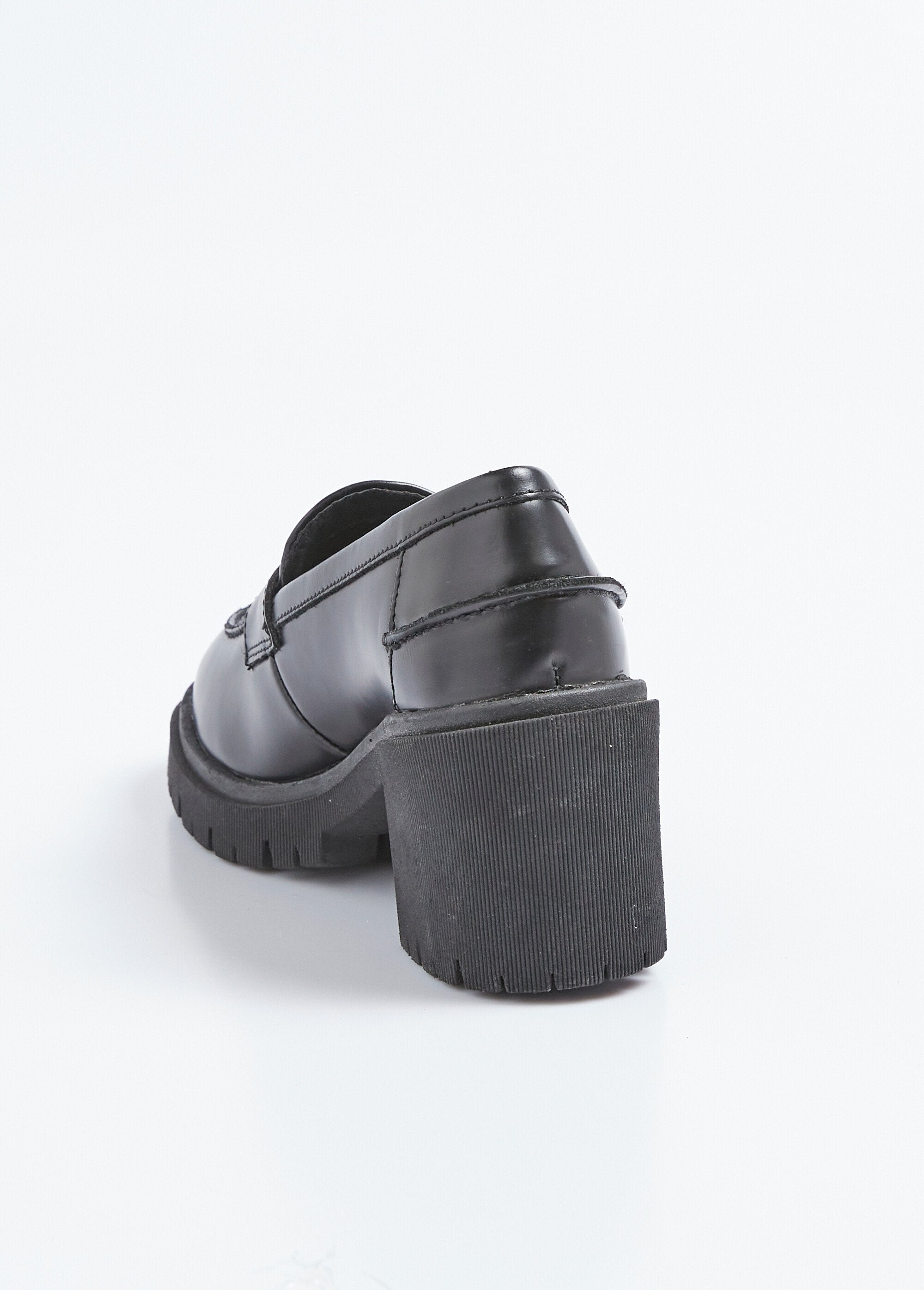 Mocassins_de_salto_alto_com_sola_dentada_Noir_DO1_slim