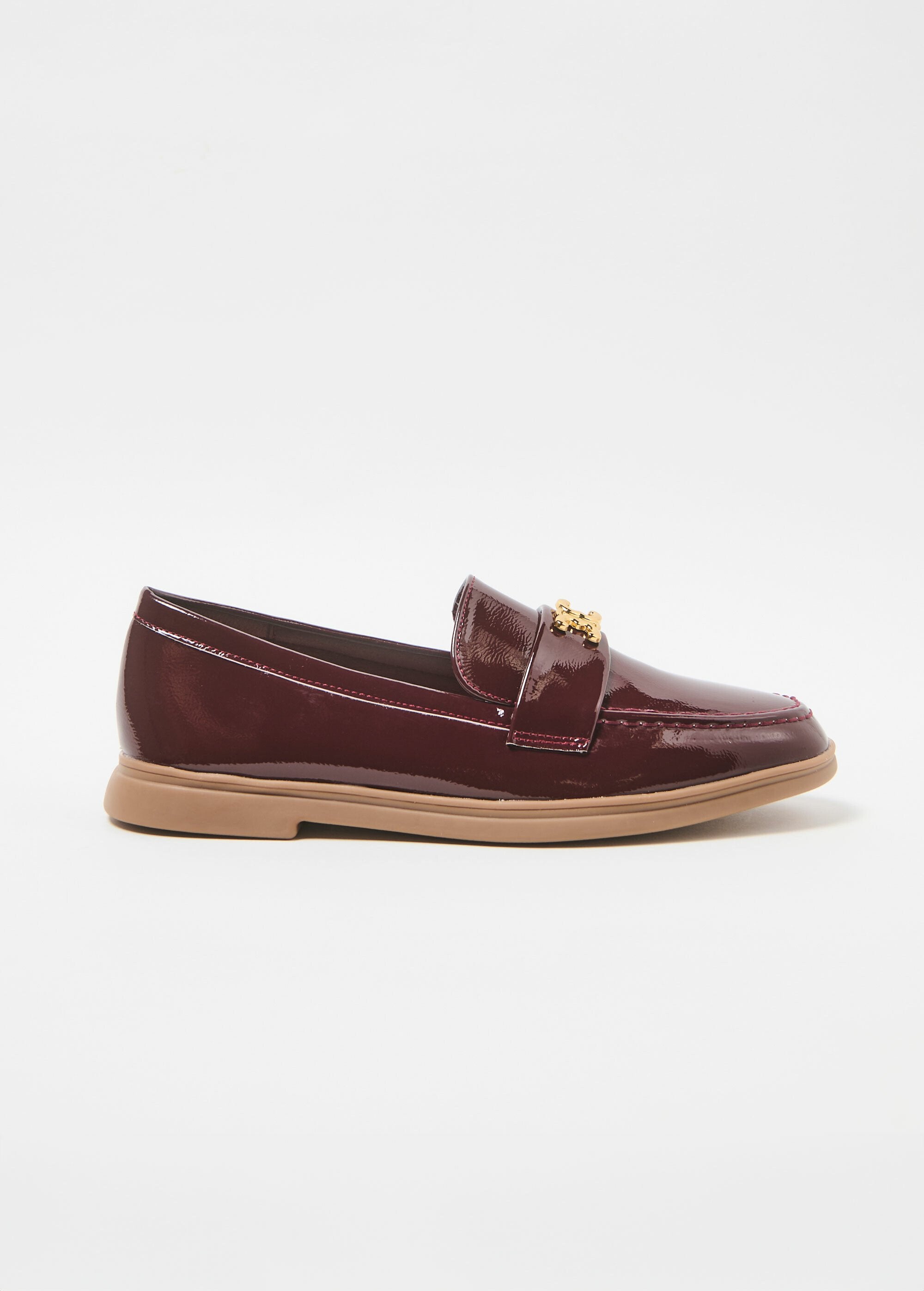 Mocassins_de_couro_envernizado_com_aba_elegante_Bordeaux_DR1_slim