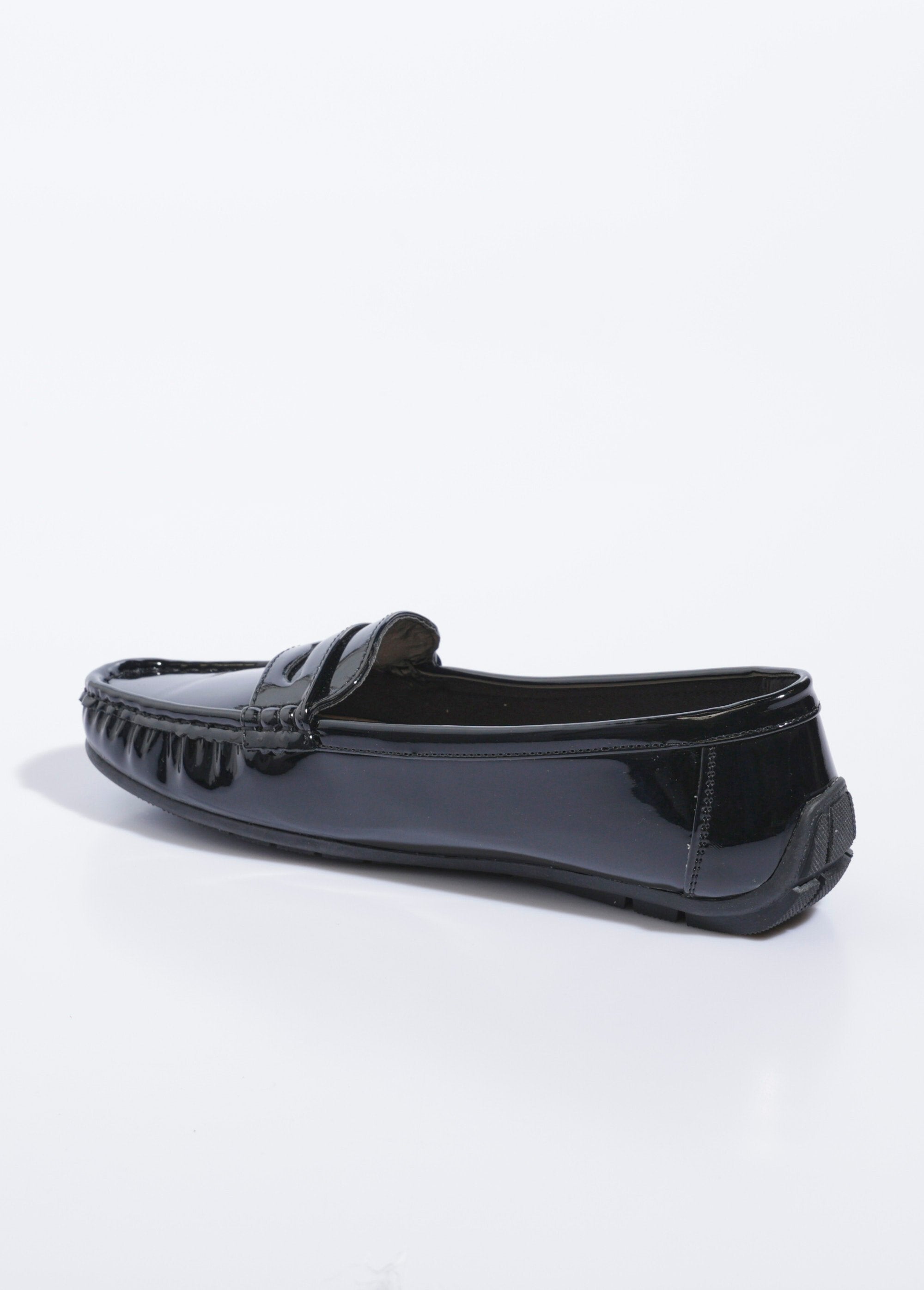 Mocassins_em_verniz_com_sola_antiderrapante_Vernis_noir_DO1_slim