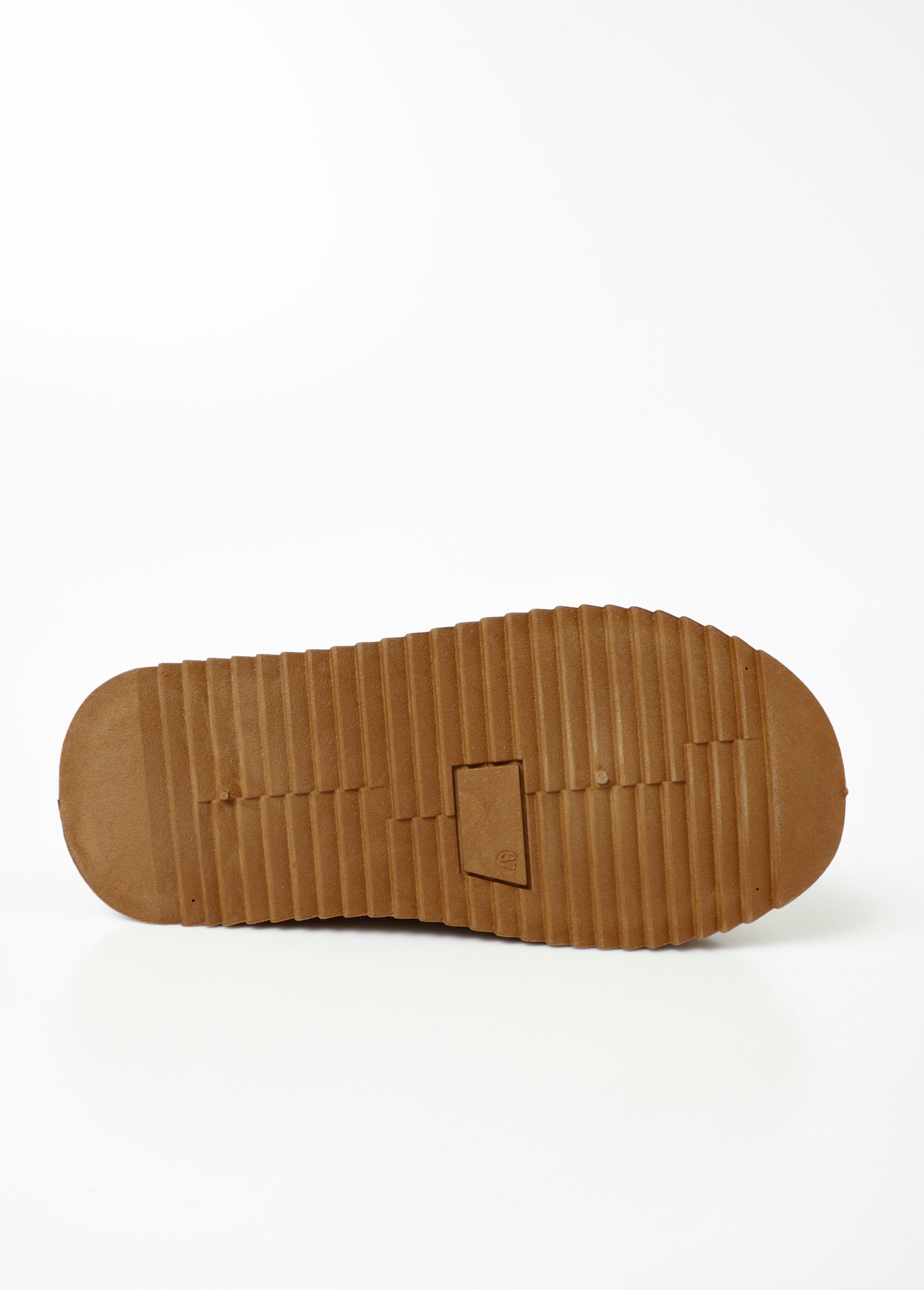 Mulas_com_efeito_camurça_e_forro_de_pele_Leopard_UN1_slim