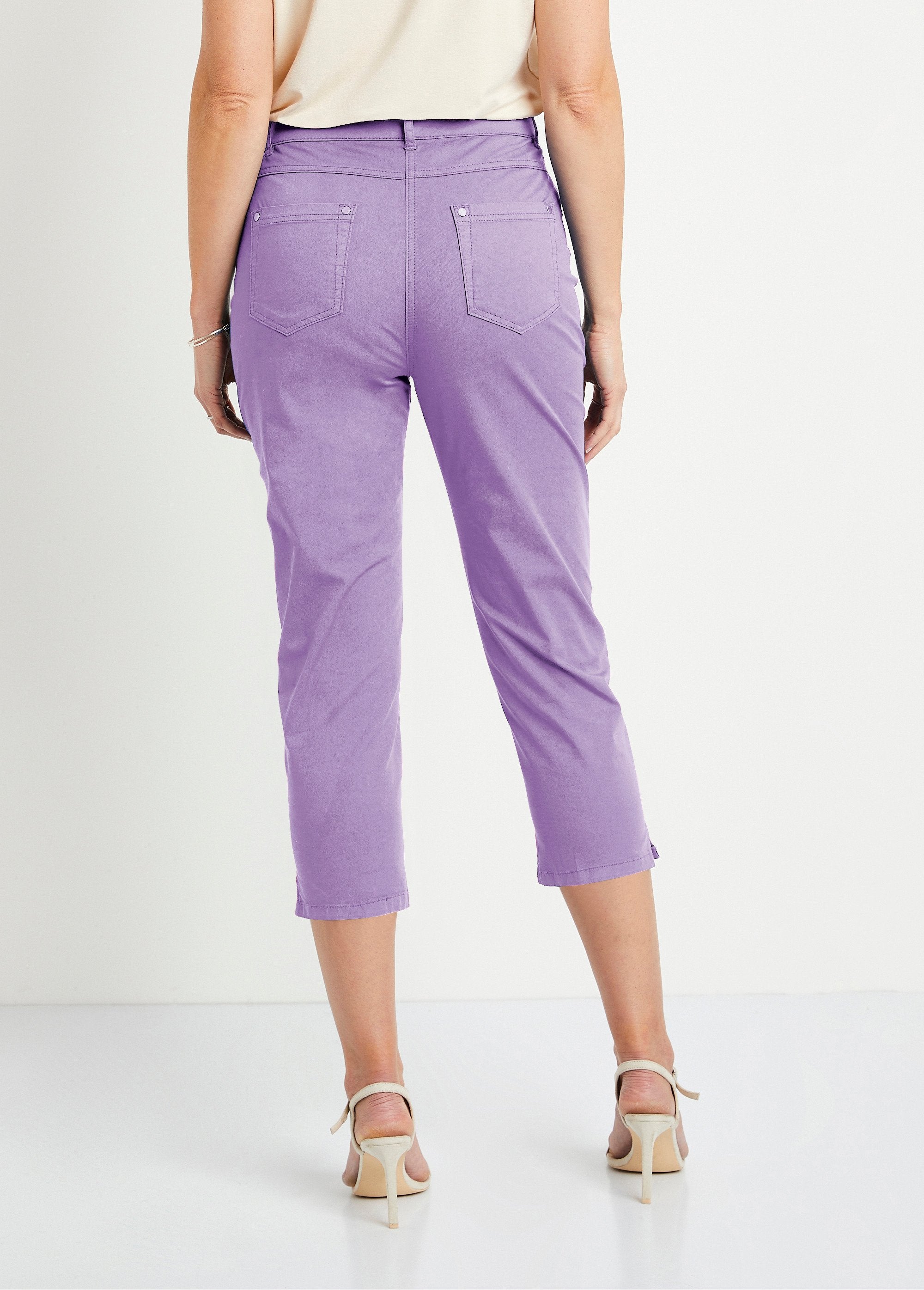 Shorts_com_5_bolsos_e_cós_elástico_Violet_DO1_slim