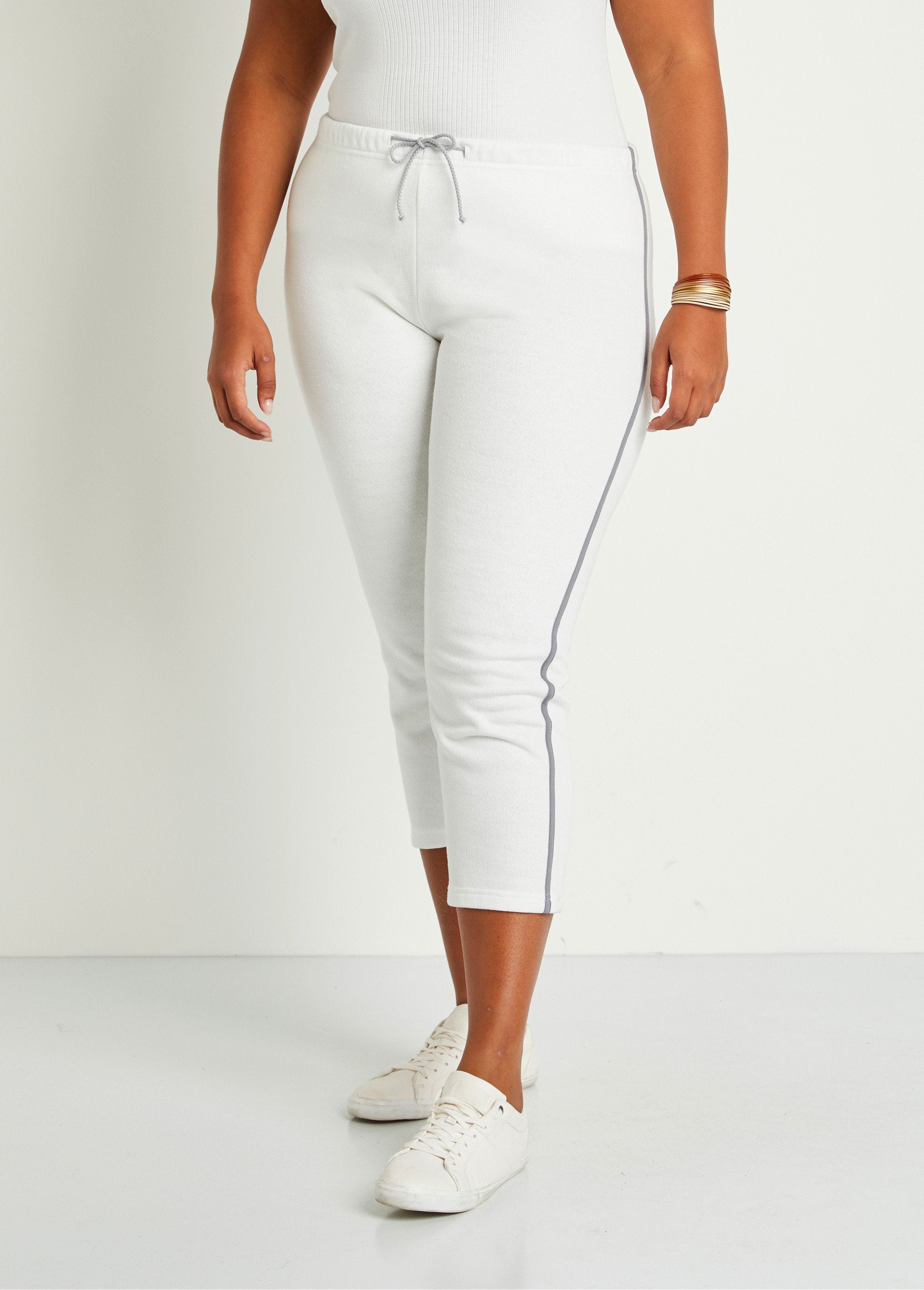 Calça_lounge_cropped_com_listras_laterais_BRANCO_FA1_curvy