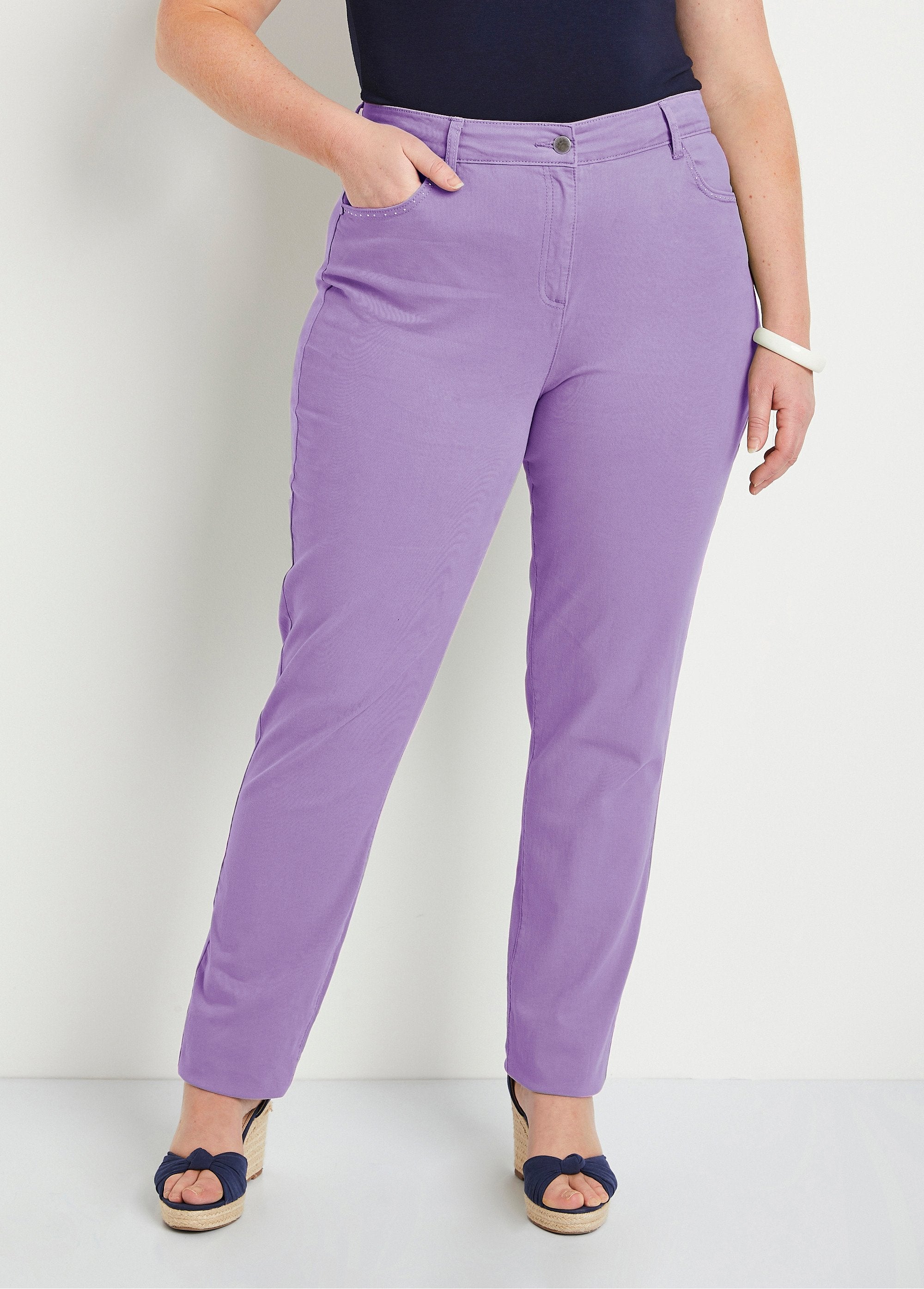 Calça_reta_de_algodão_elástico_com_5_bolsos_Violet_FA1_curvy