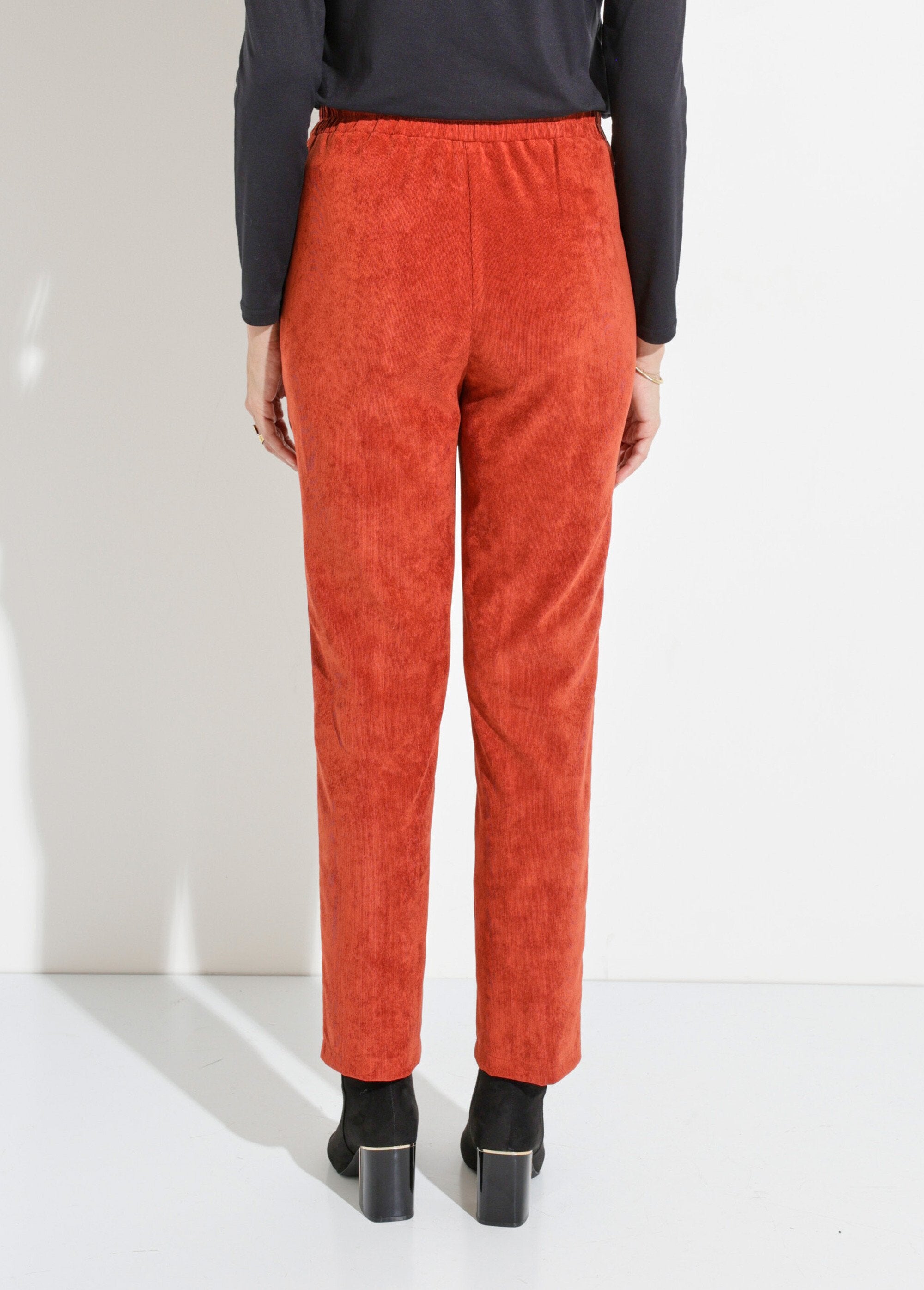 Calças_de_perna_direita_com_cintura_elástica_em_veludo_milleraies_Epice_DO1_slim