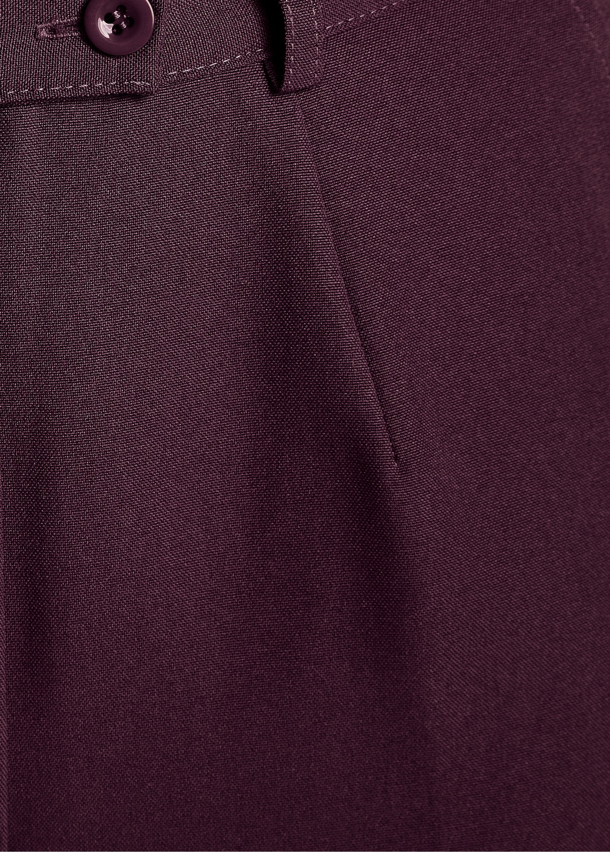 Calça_reta_com_cintura_semi_elástica,_tecido_que_não_amassa_Ameixa_DE2_slim