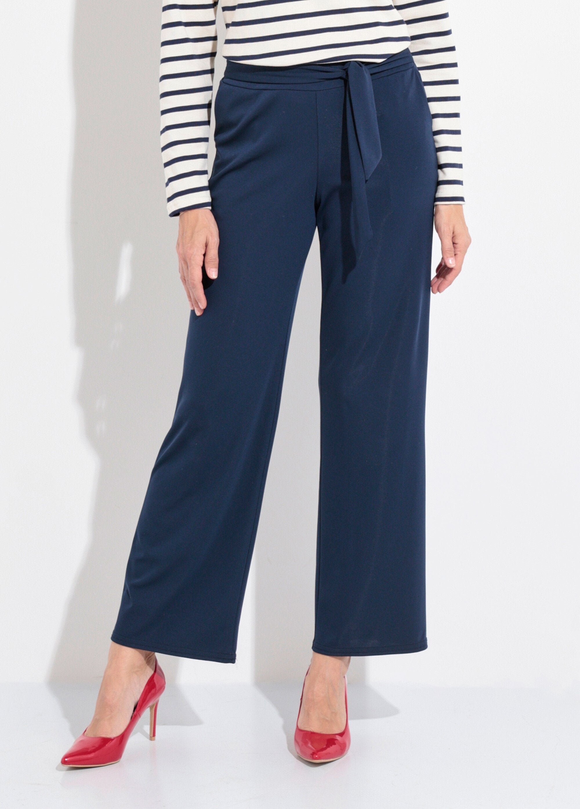 Calça_elástica_e_esvoaçante_com_cinto_Marine_FA1_slim
