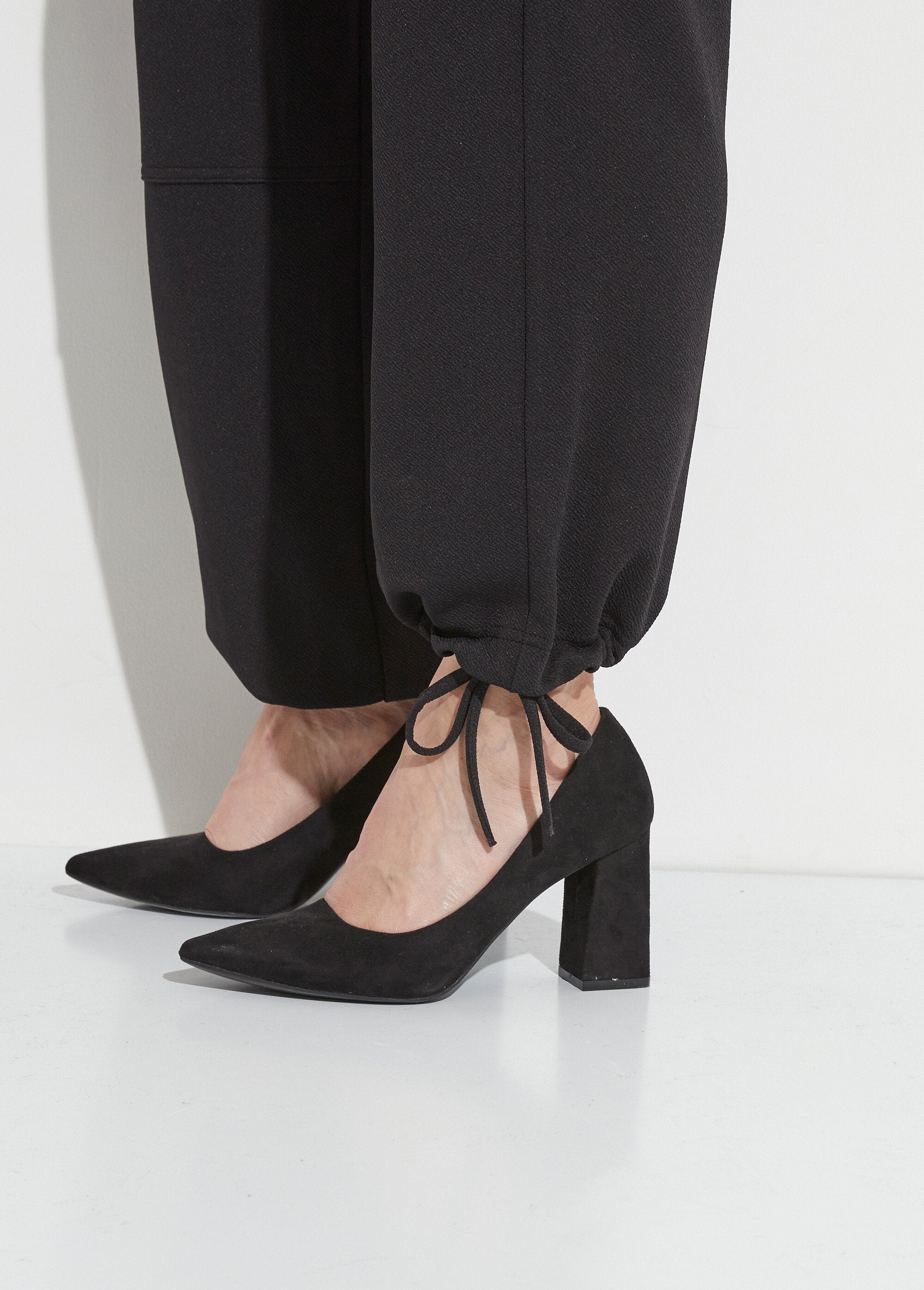 Calças_largas_de_cós_elástico_em_malha_crepe_lisa_Noir_DE2_slim