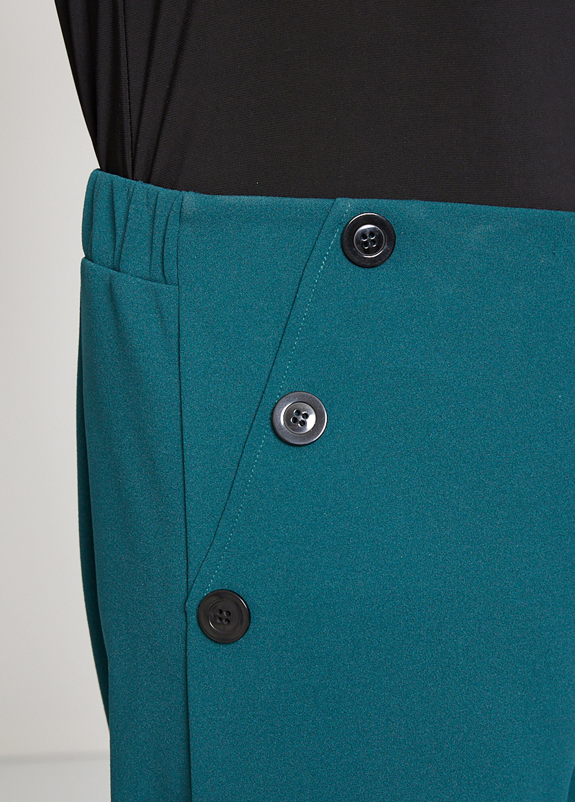 Calça_efeito_ponte_larga_Vert_DE1_slim