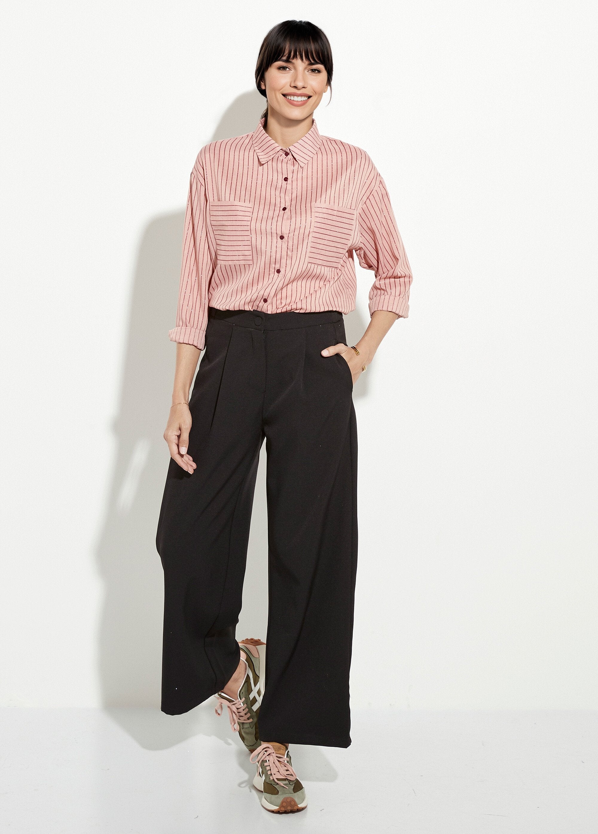 Calças_elásticas_e_fluidas_sob_medida_Noir_SF1_slim