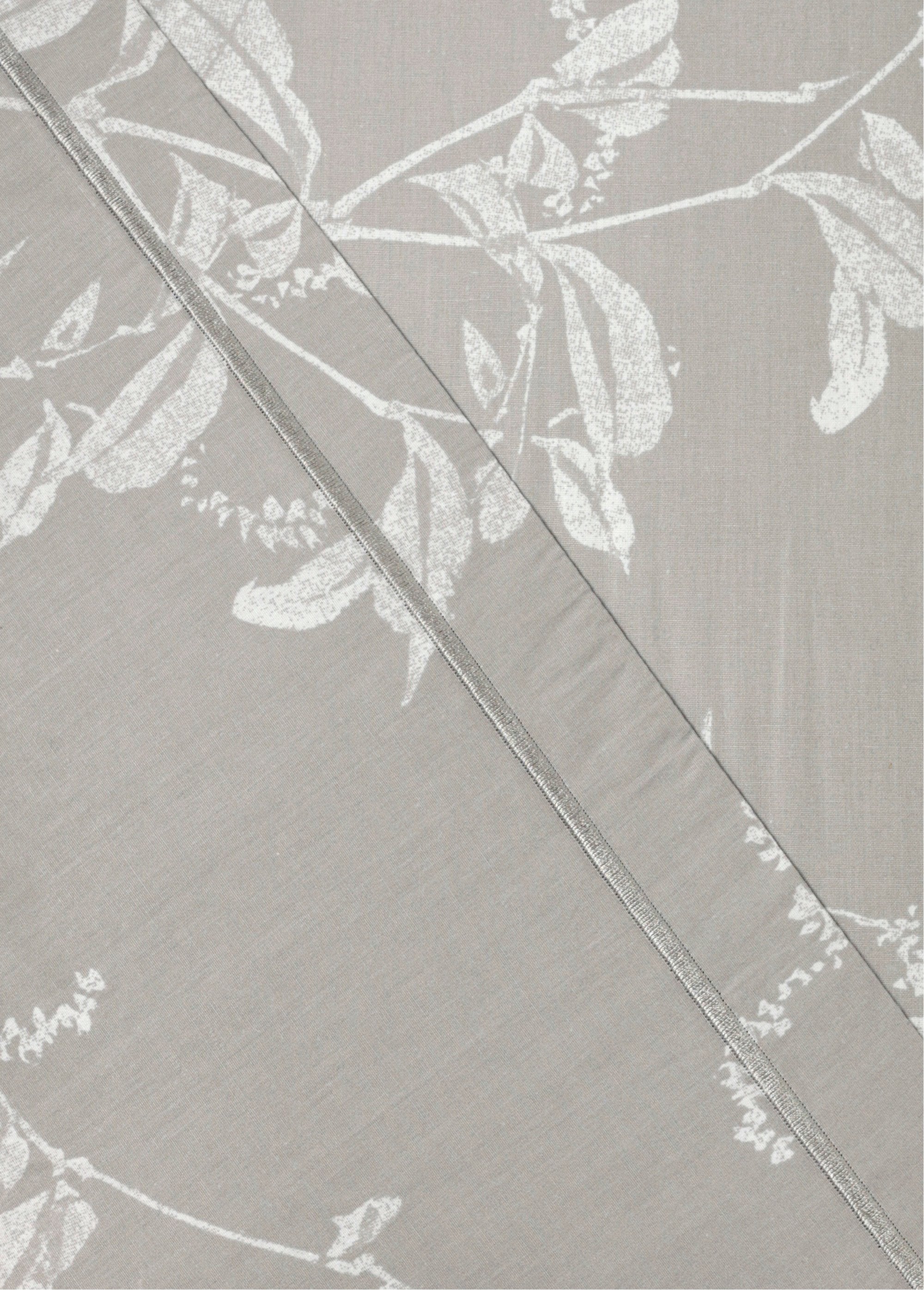 Conjunto_de_cama_de_percal_de_4_peças_com_lençol_de_cima,_estêncil_Gris_DO1_slim