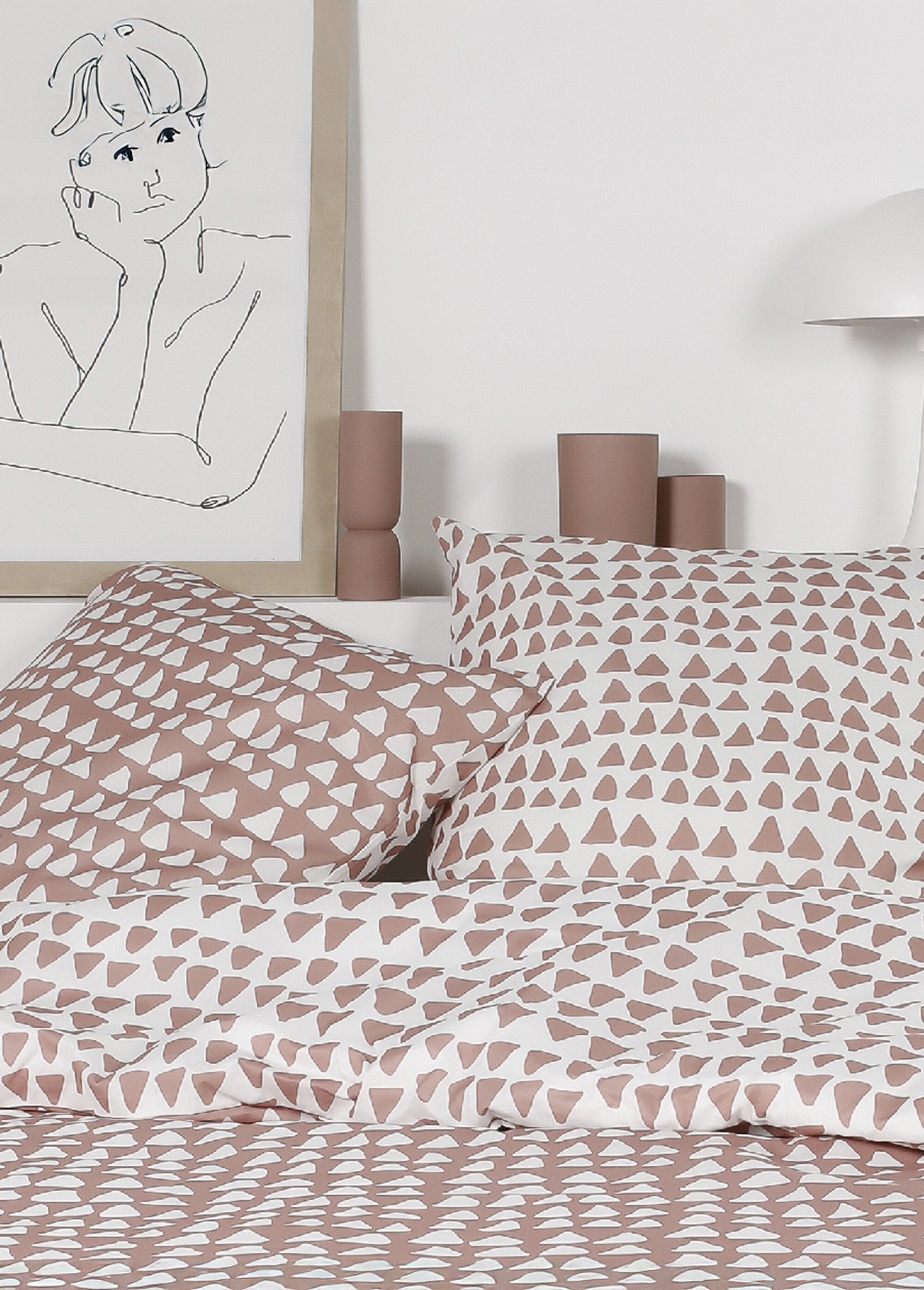 Conjunto_de_flanela_240_x_220_cm,_Triângulos_Beige_DE1_slim