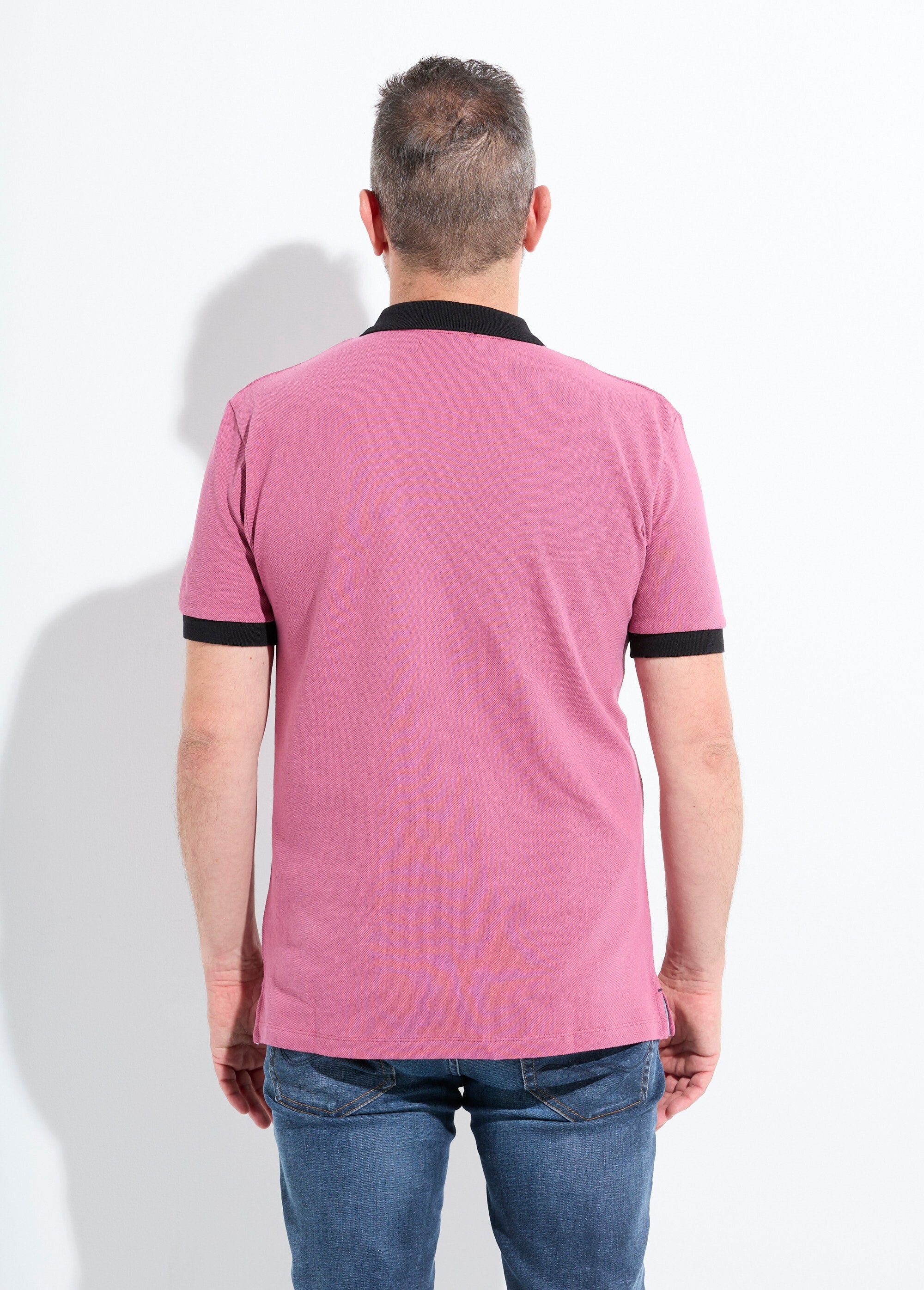 Camisa_polo_masculina_com_gola_e_mangas_contrastantes_Rose_fonce_DO1_slim