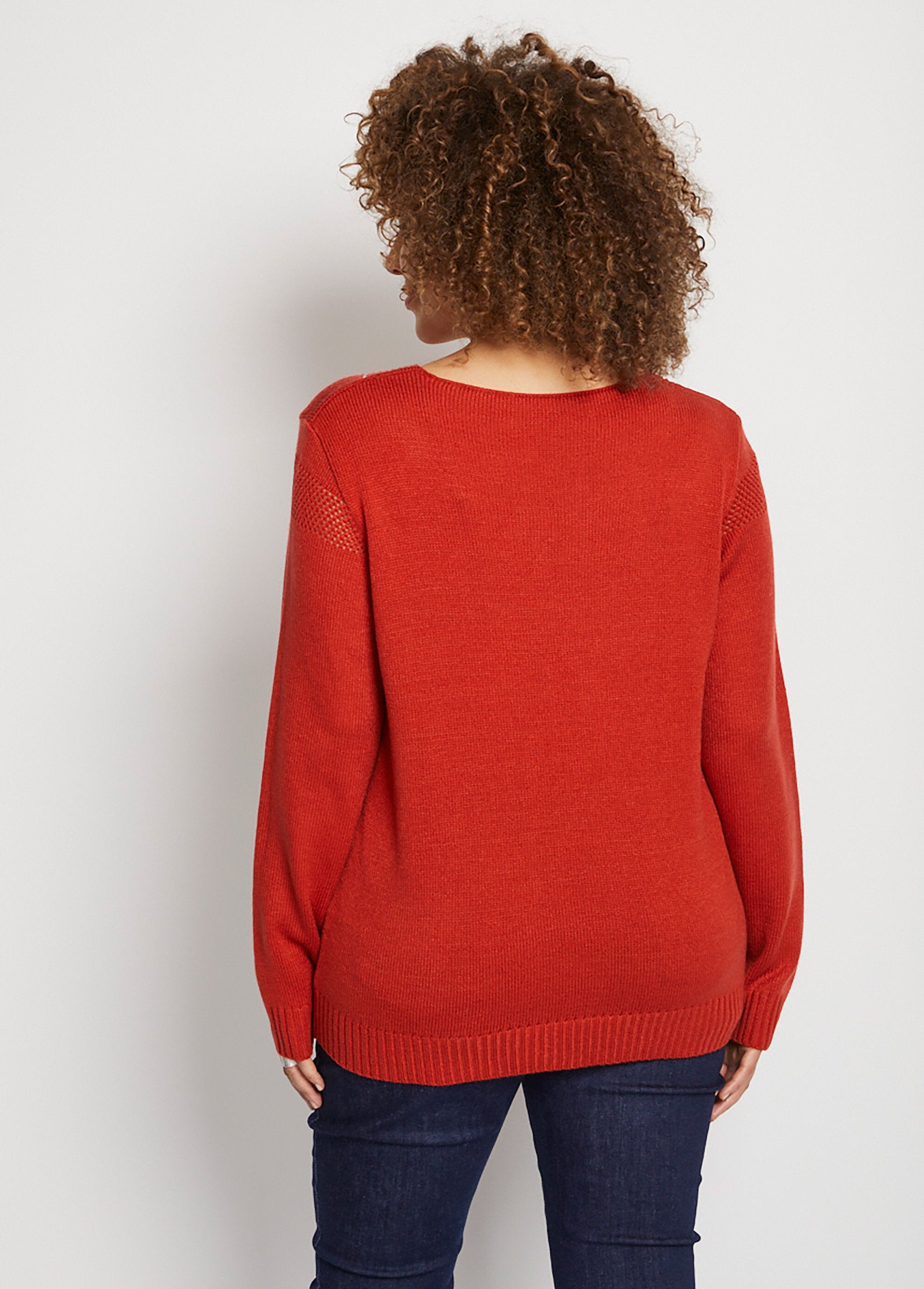 Camisola_de_malha_com_decote_em_V_e_strass_Epice_DO1_curvy