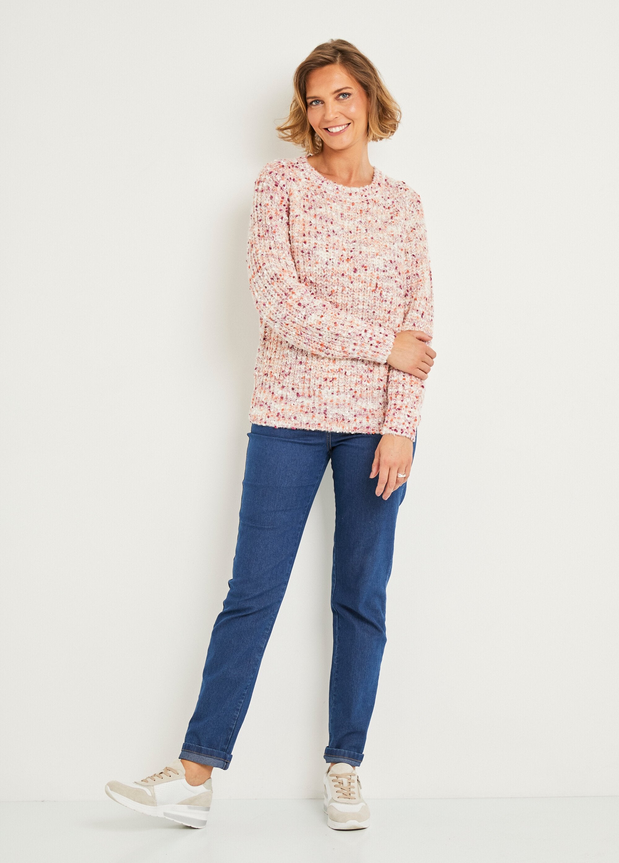 Suéter_quente_de_gola_redonda_com_malha_de_pérolas_extravagante_Beige_SF1_slim