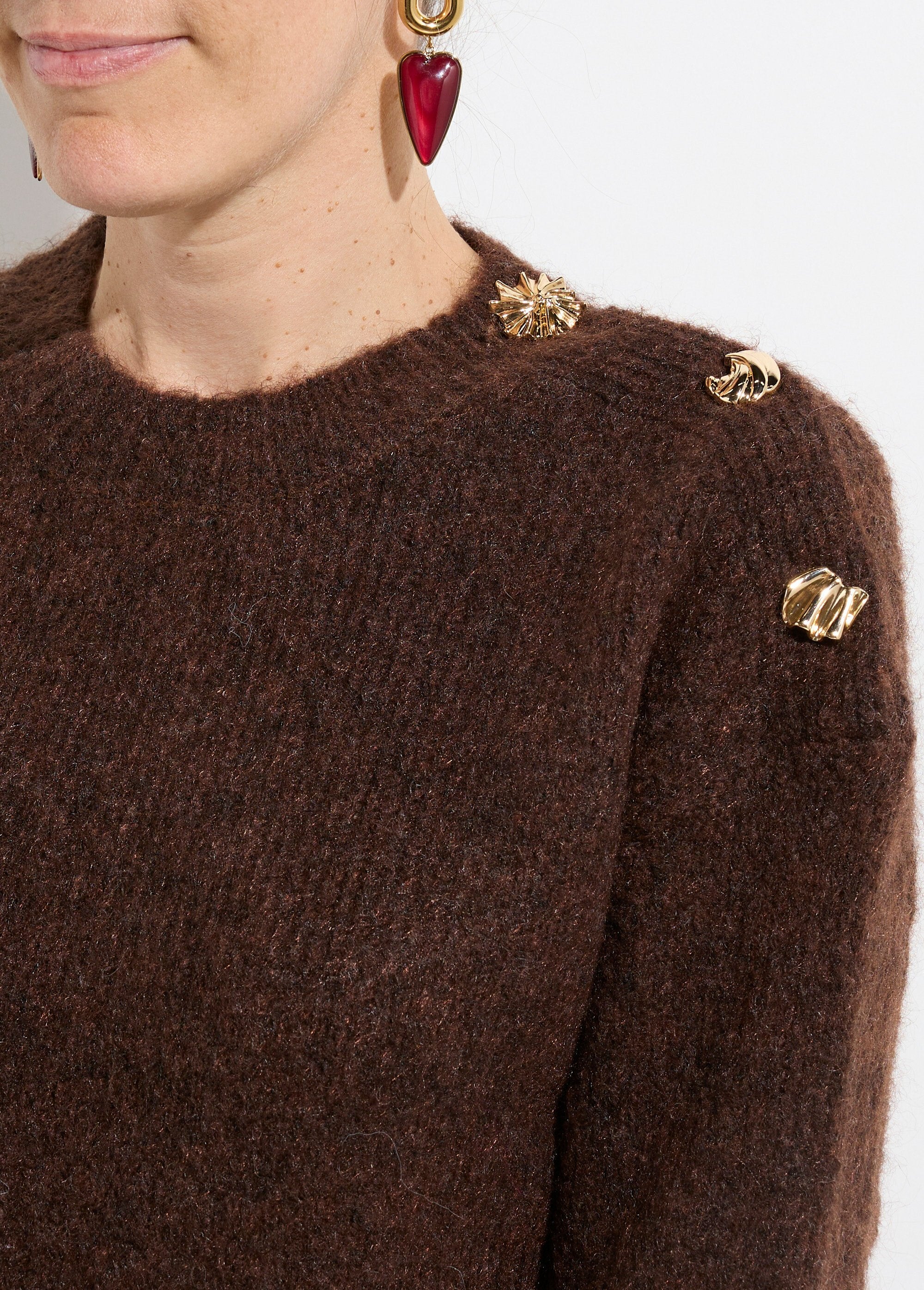 Pull_col_rond,_boutons_bijou_en_métal_Chocolat_DE1_slim