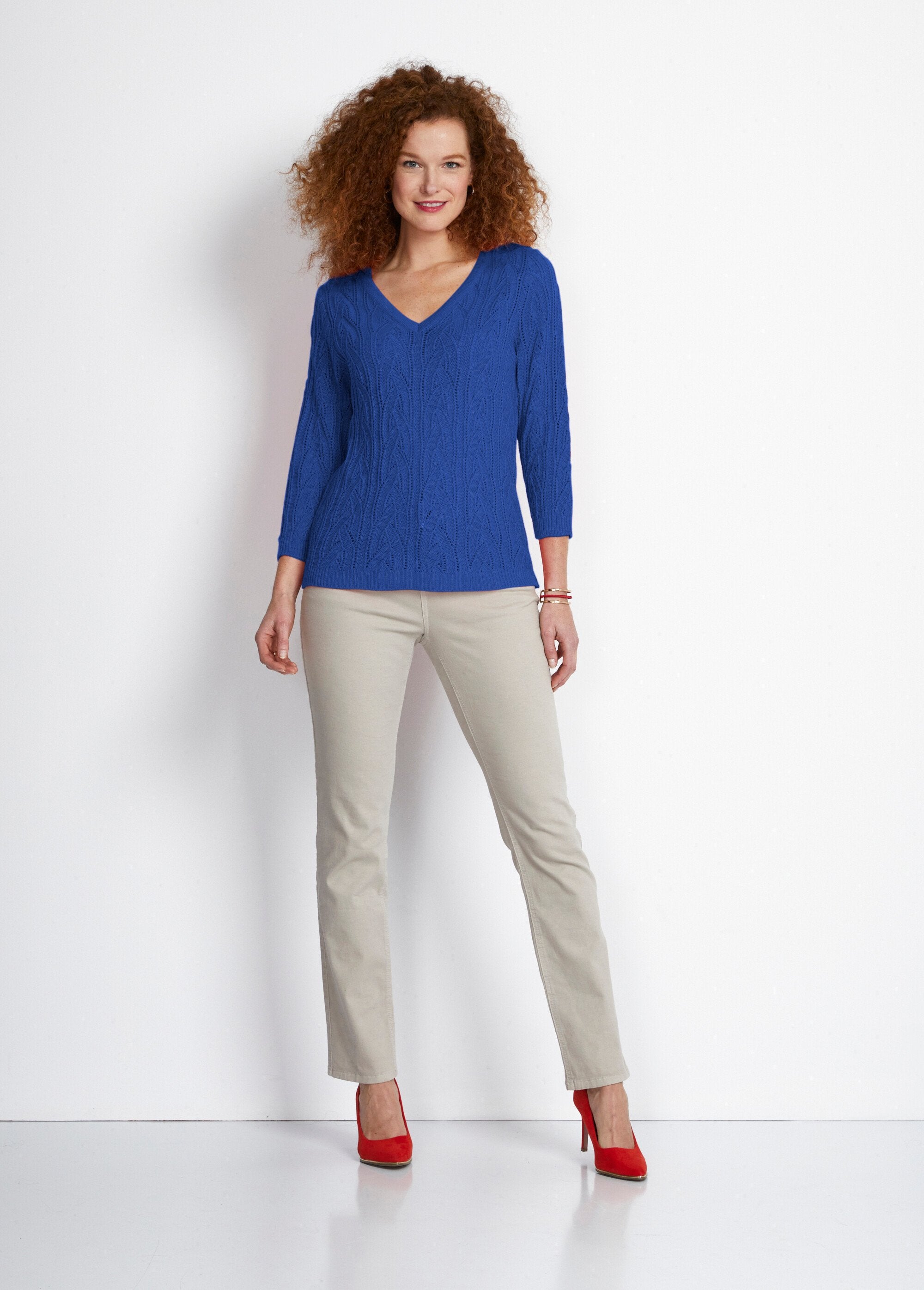 Camisola_com_decote_em_V,_mangas_3/4,_malha_aberta_Bleu_SF1_slim