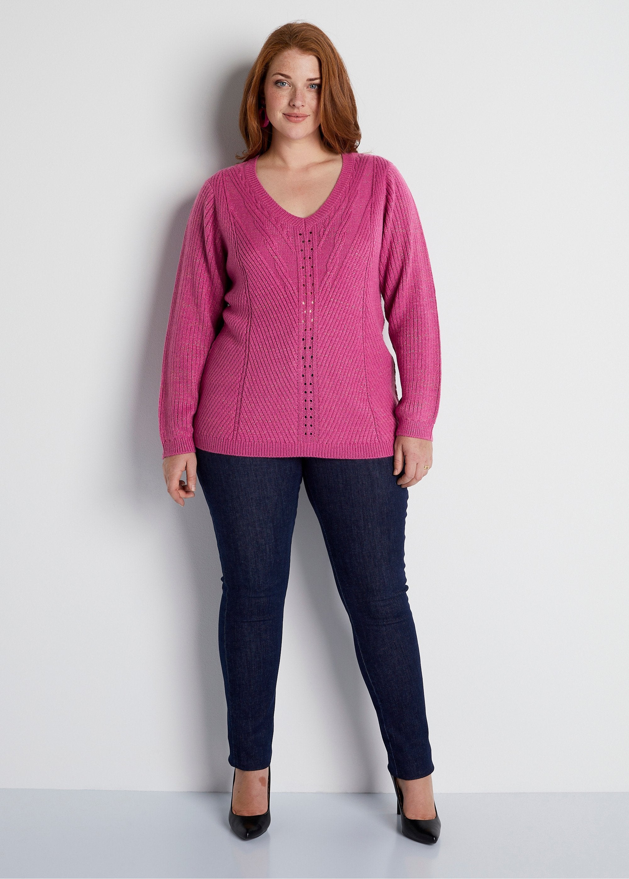 Camisola_de_malha_lisa_com_decote_em_V_Cassis_SF1_curvy