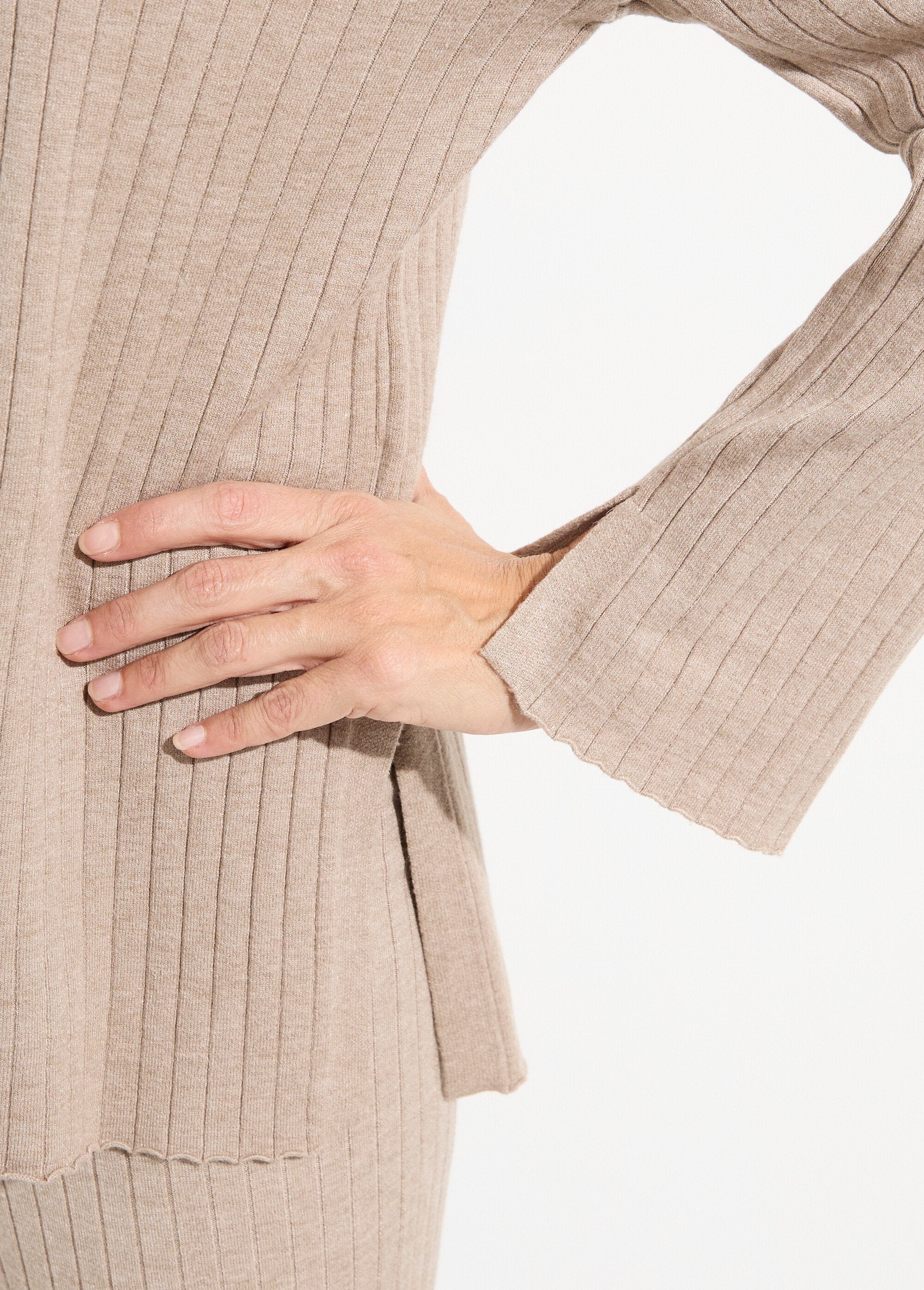 Camisola_de_conforto_em_malha_canelada_plana_Beige_DE1_slim