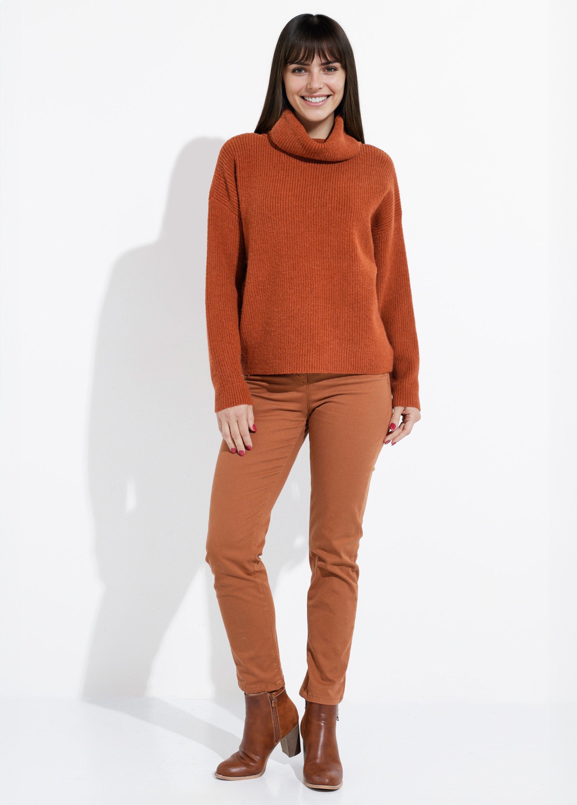 Camisola_de_malha_com_gola_alta_macia_Camel_SF1_slim