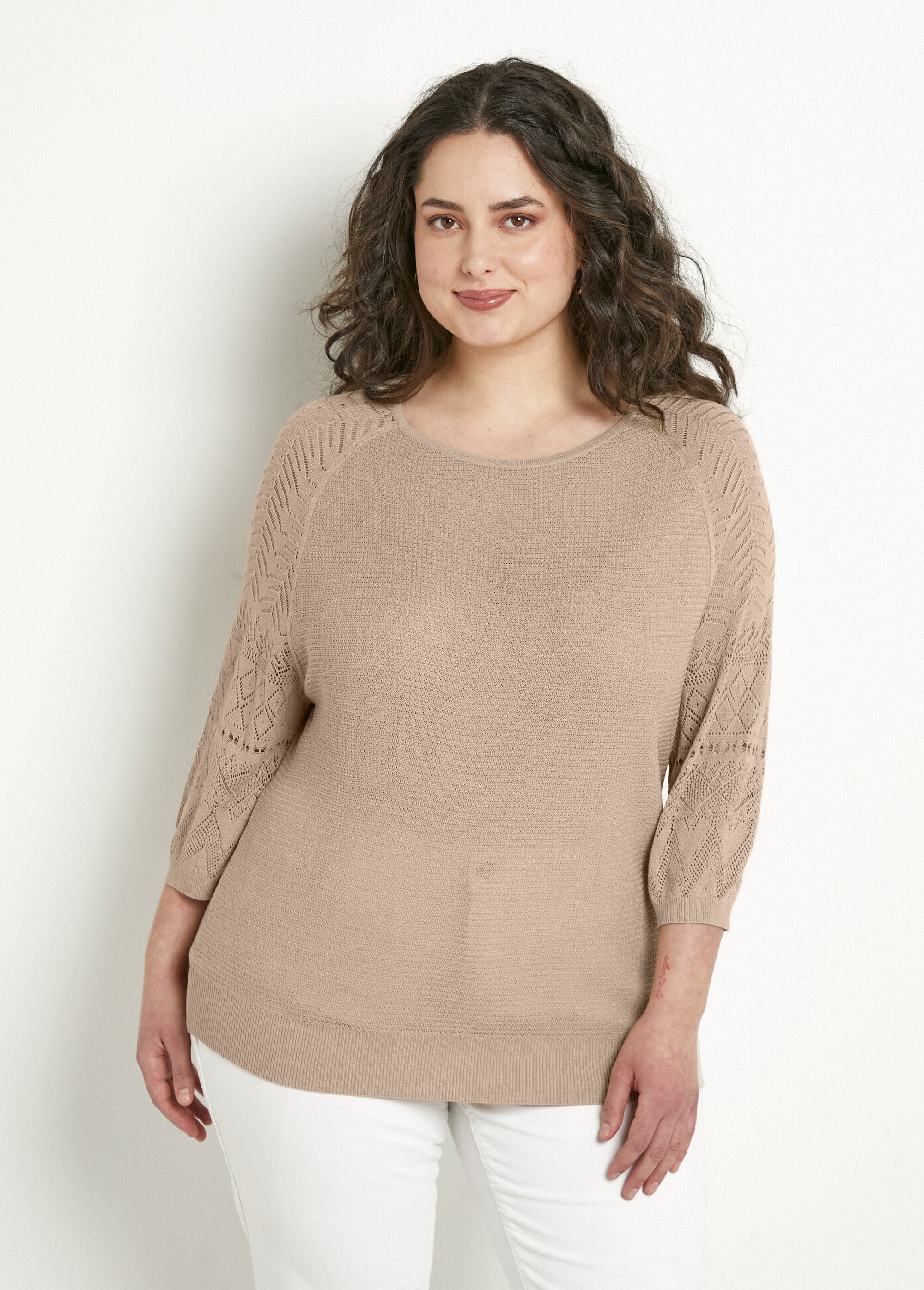 Suéter_leve_com_mangas_raglan_3/4_e_gola_redonda_Beige_FA1_curvy