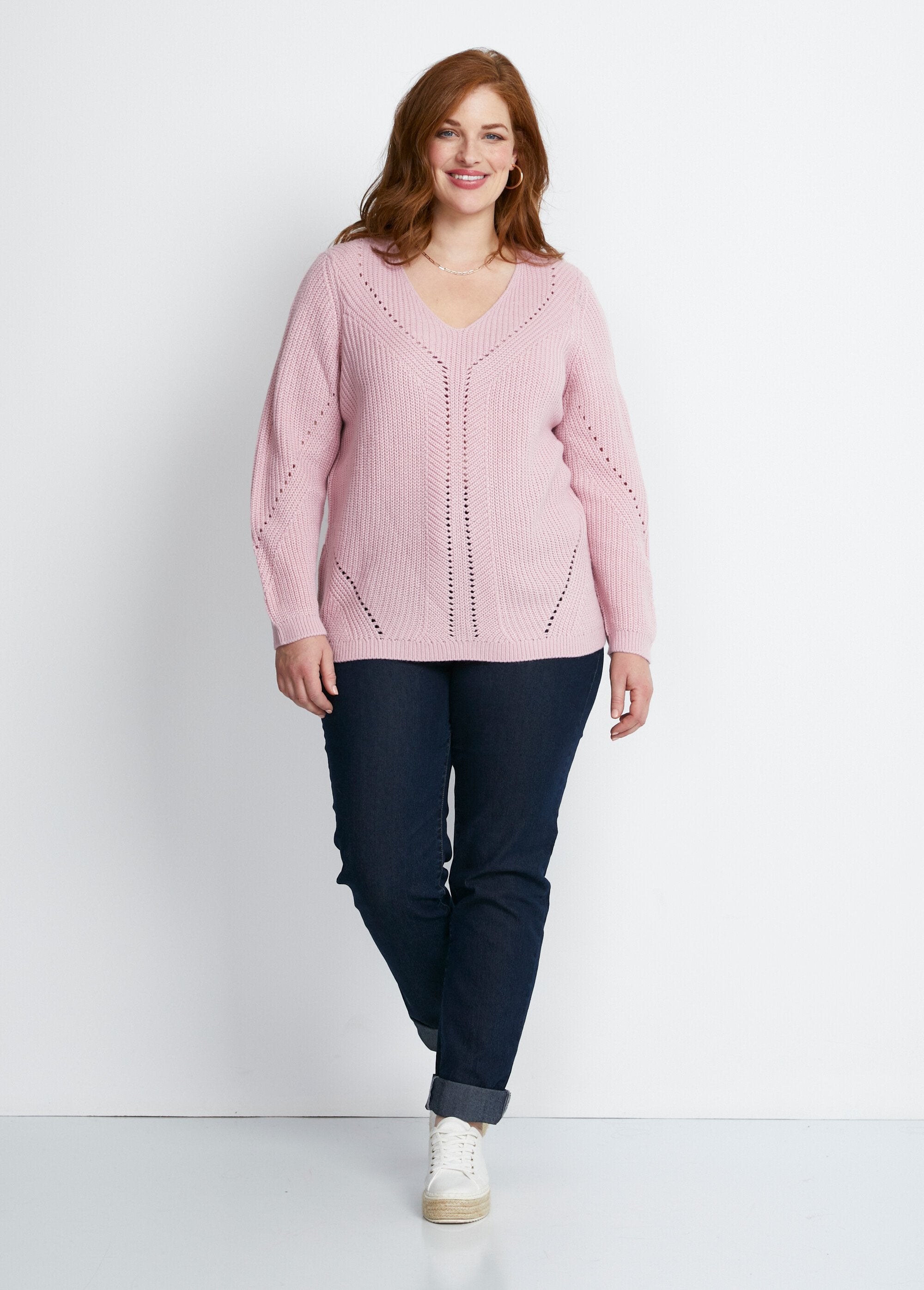 Pull_maille_perlée_et_ajourée_col_V_Rose_SF1_curvy
