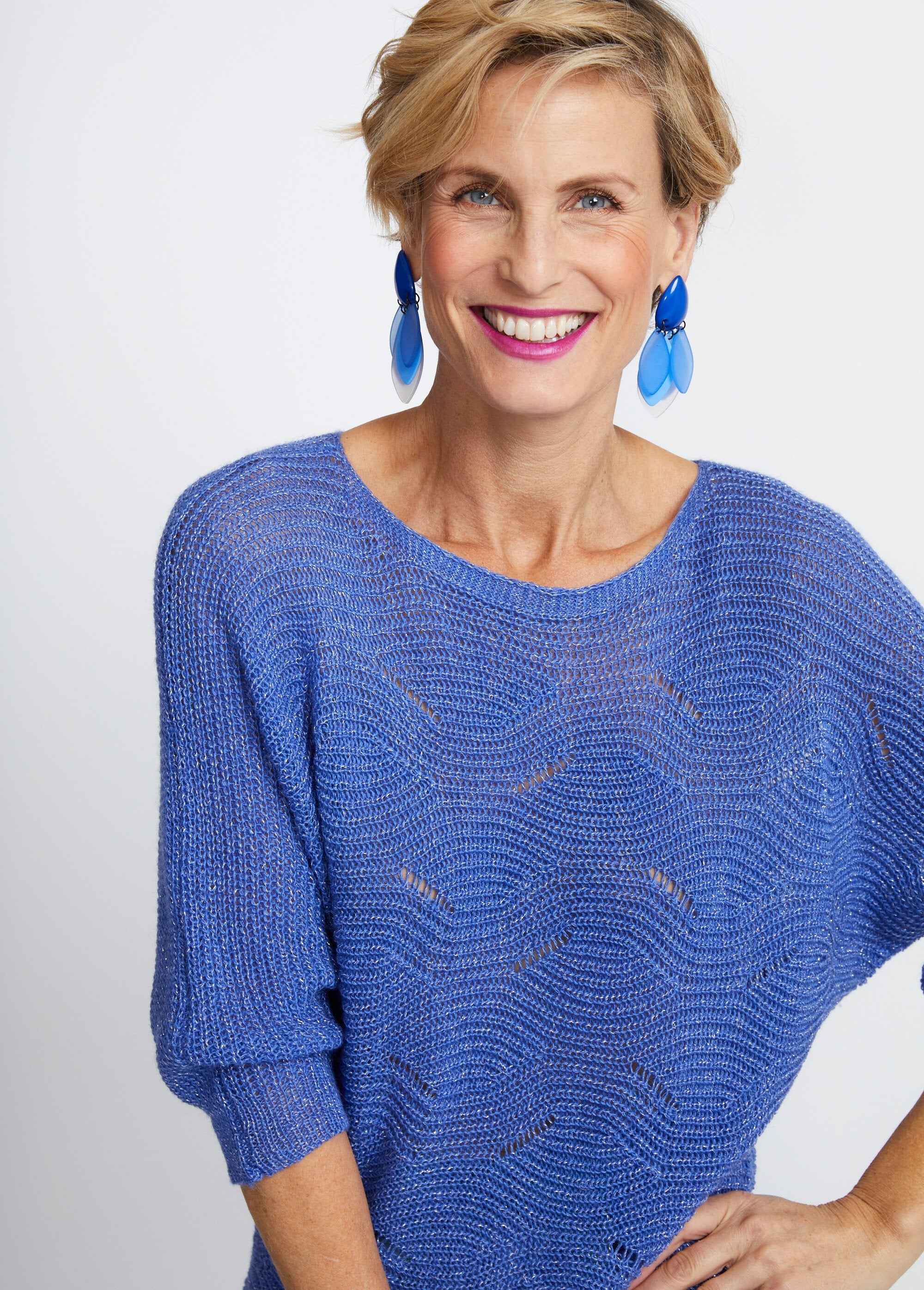 Camisola_de_malha_aberta_com_volume_em_caixa_Bleu_DE1_slim