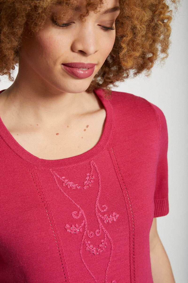 Camisola_de_manga_curta_bordada_Cassis_DE1_slim