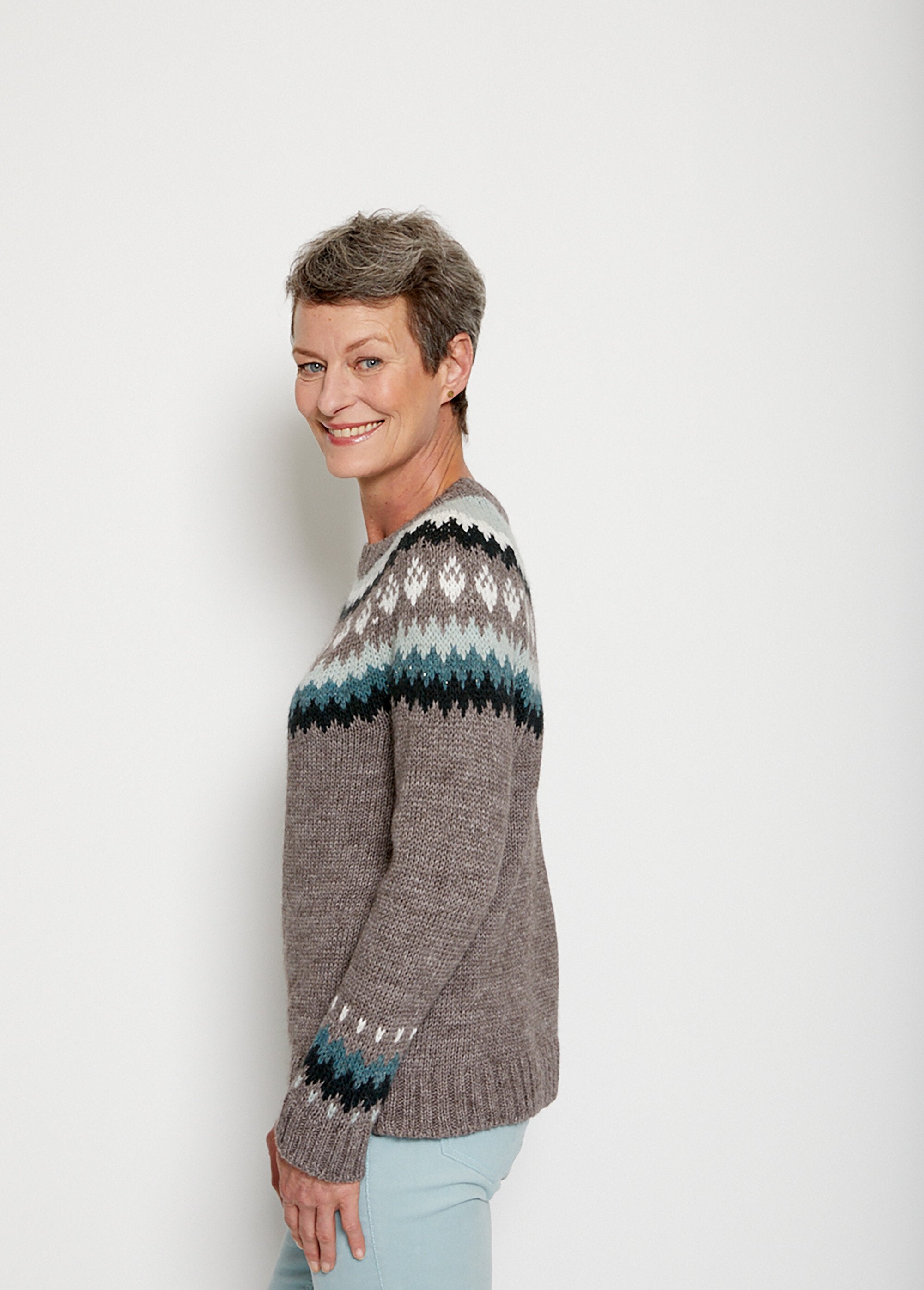 Suéter_jacquard_liso_colocado_Taupe_et_vert_DR1_slim