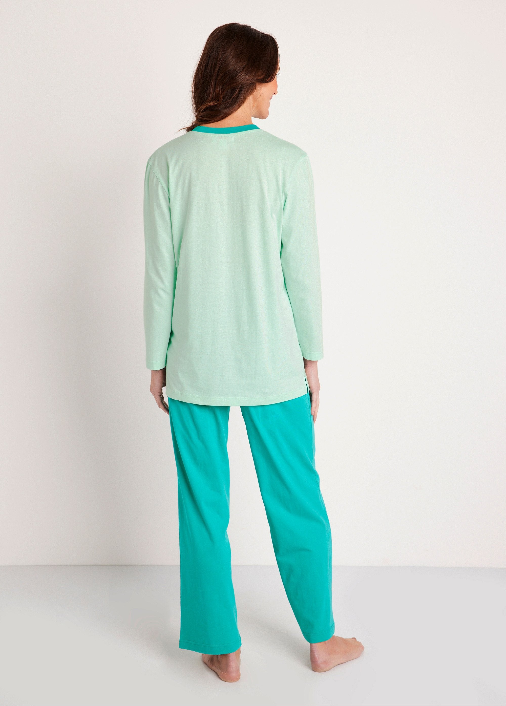 Pijama_de_algodão_com_botões_e_estampa_exótica_Estampa_tropical_DO1_slim