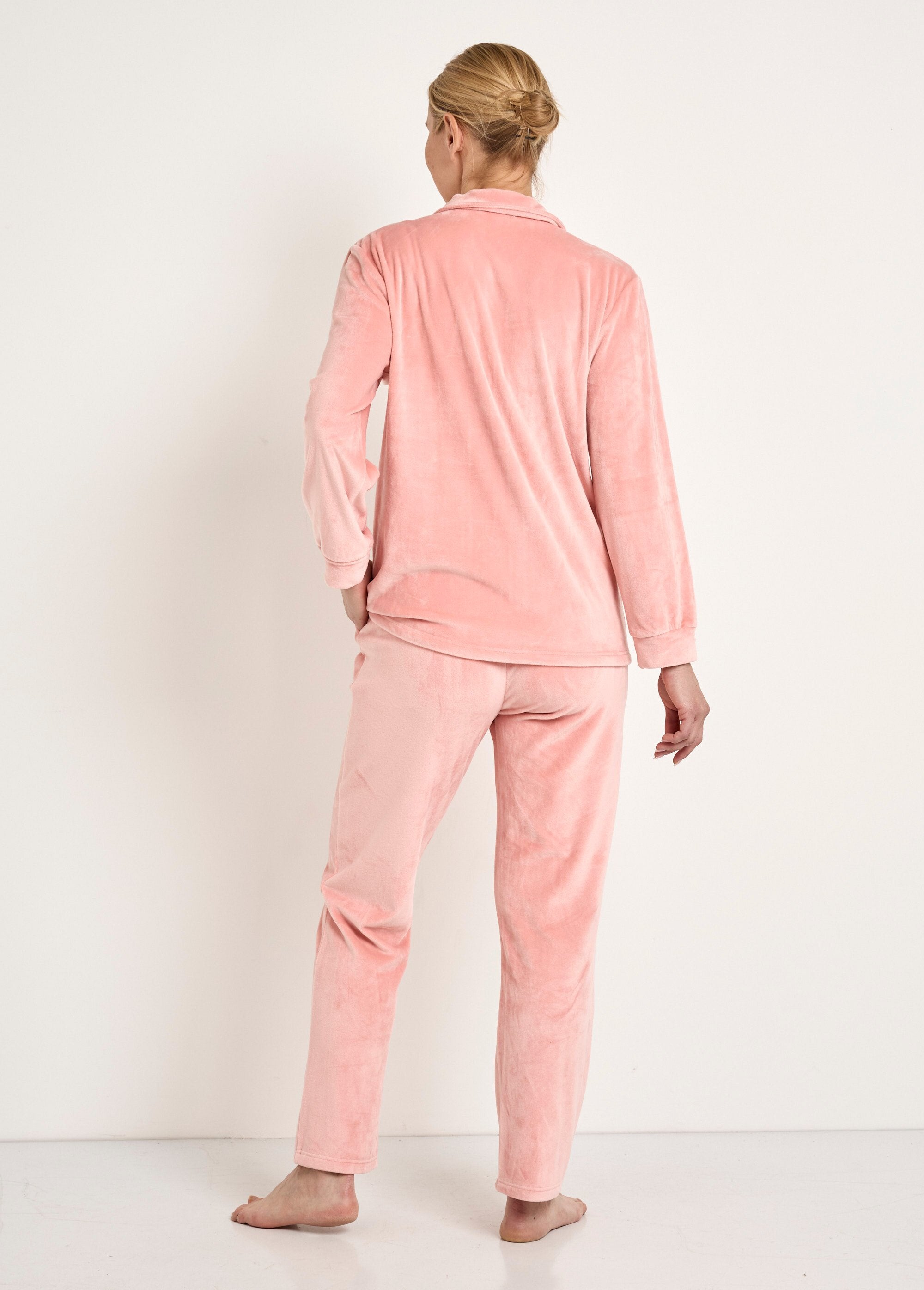Pijama_longo_de_veludo_elástico_com_botões_Rose_DO1_slim
