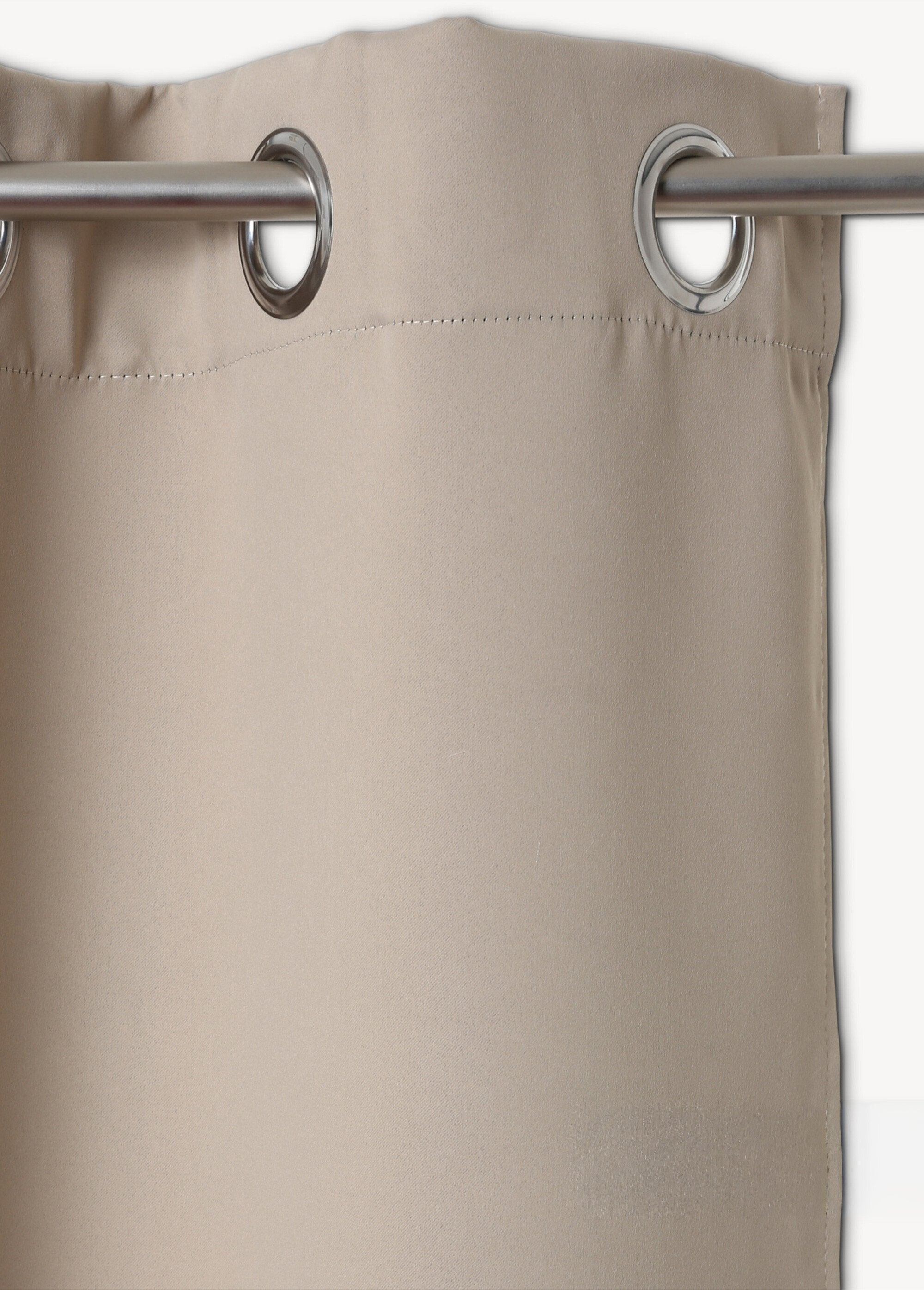 Cortina_blackout_com_ilhós_metálicos_140x260cm_Lin_DE1_slim