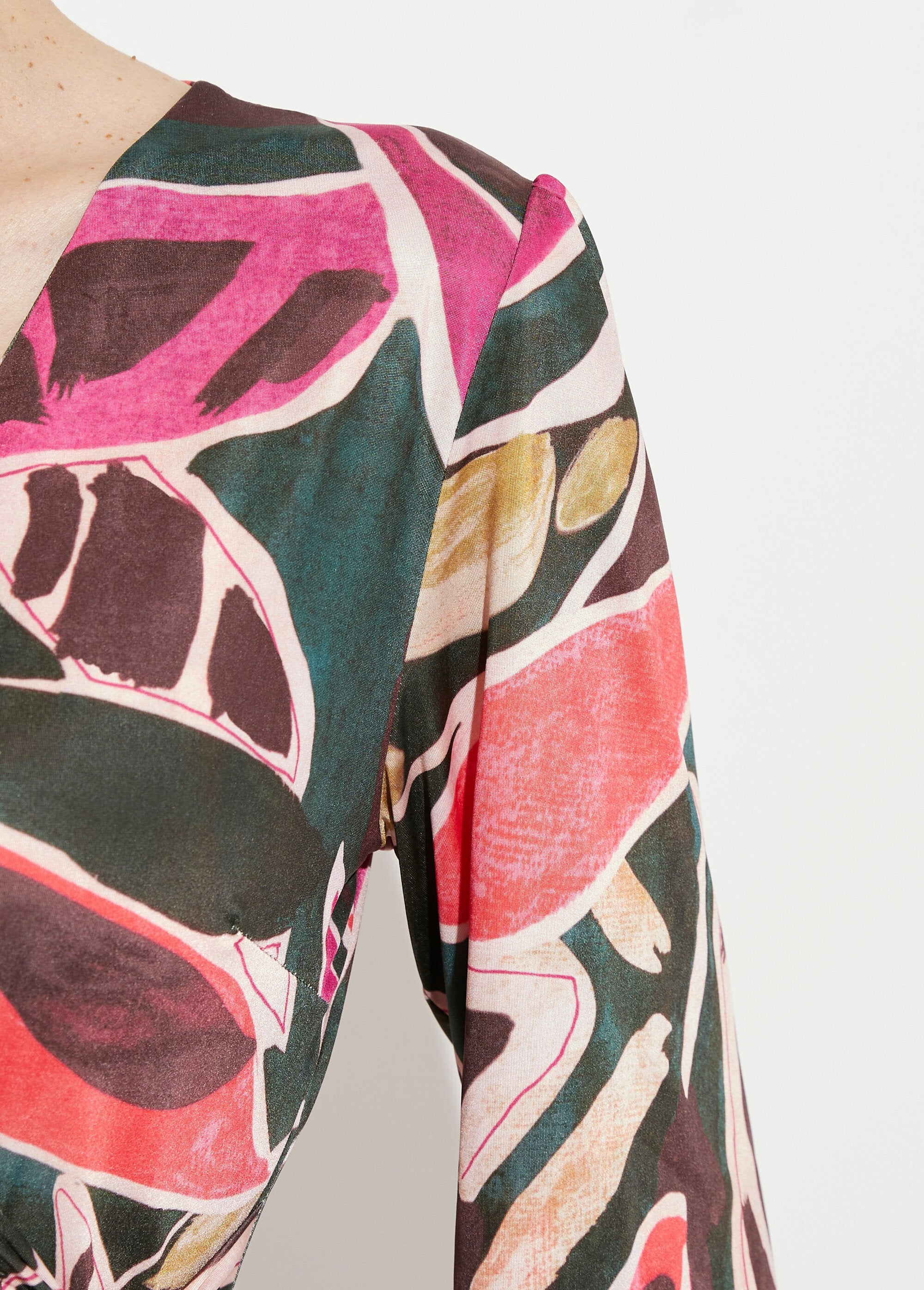 Vestido_curto_com_mangas_compridas_de_3/4_Multicolore_DE2_slim