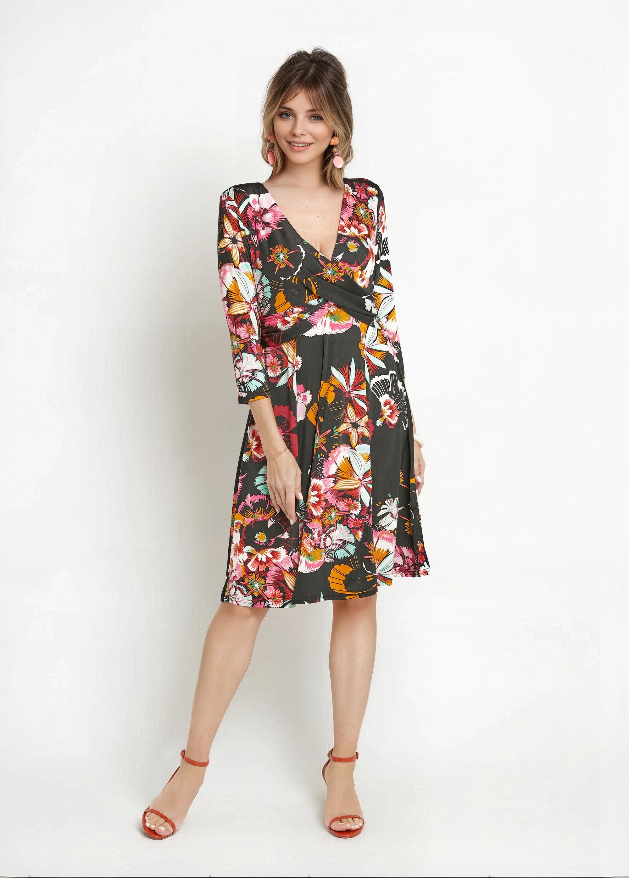 Vestido_envelope_com_estampa_floral_japonesa_Noir_imprime_FA1_slim