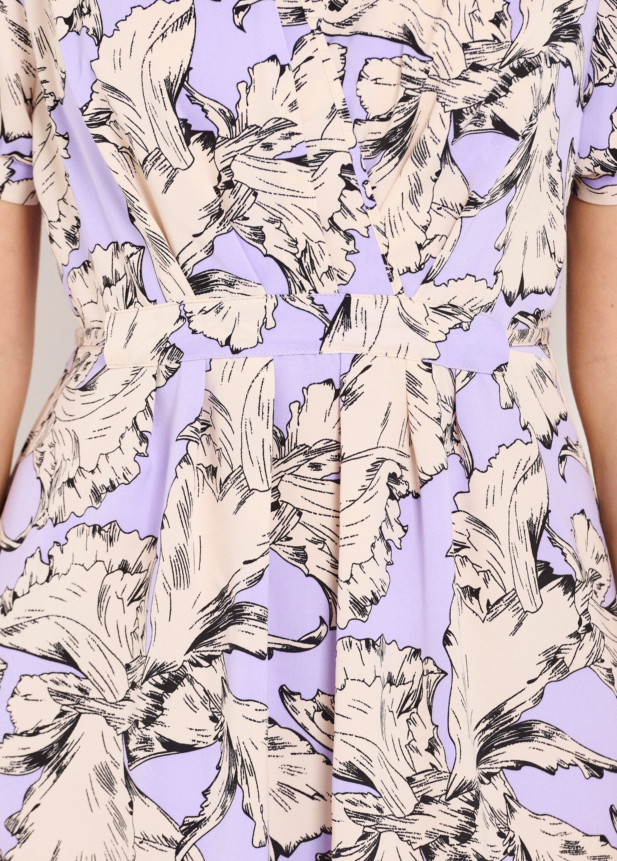 Vestido_curto_com_estampado_gráfico_Violet_et_blanc_DE1_slim