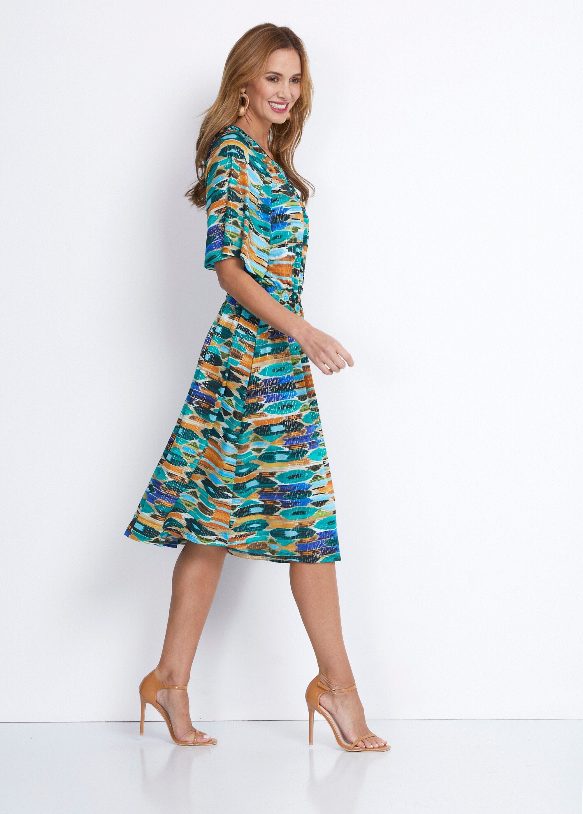 Vestido_curto_com_bata_Vert_et_ocre_DR1_slim