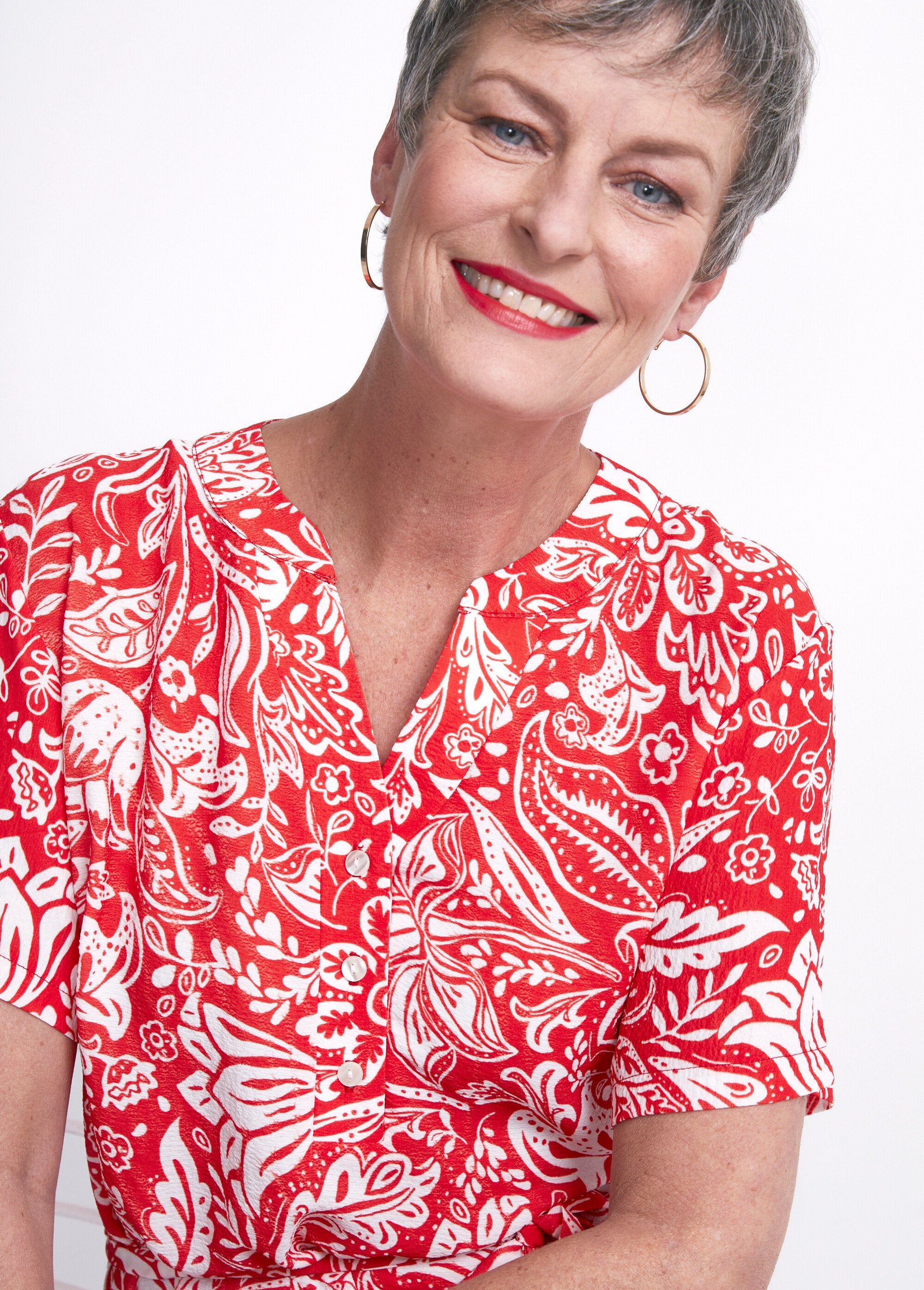 Vestido_curto_em_tecido_waffle_bicolor_Rouge_et_blanc_DE1_slim