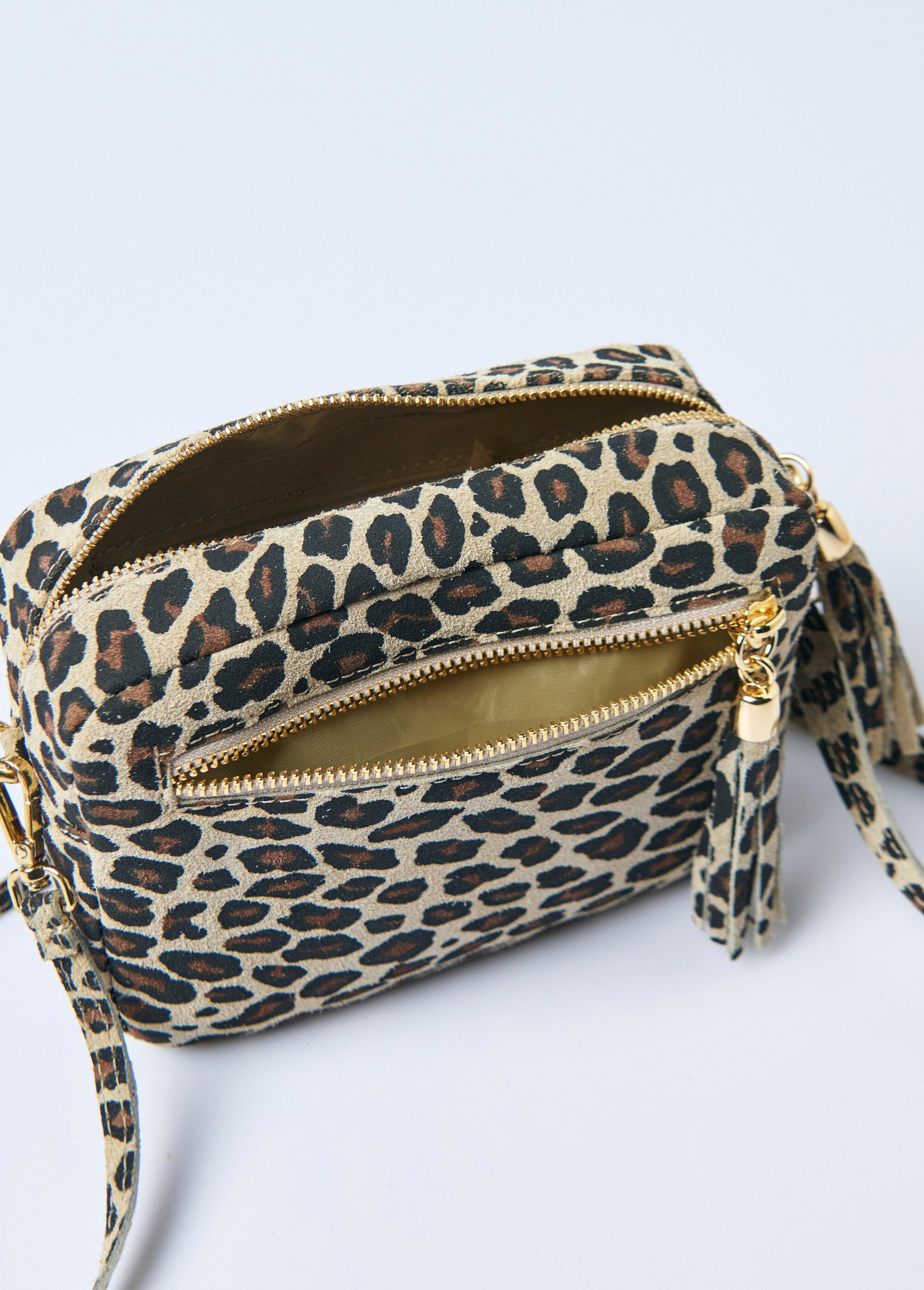 Bolsa_de_ombro_em_couro_nobuck,_leopardo_Leopard_beige_DE1_slim