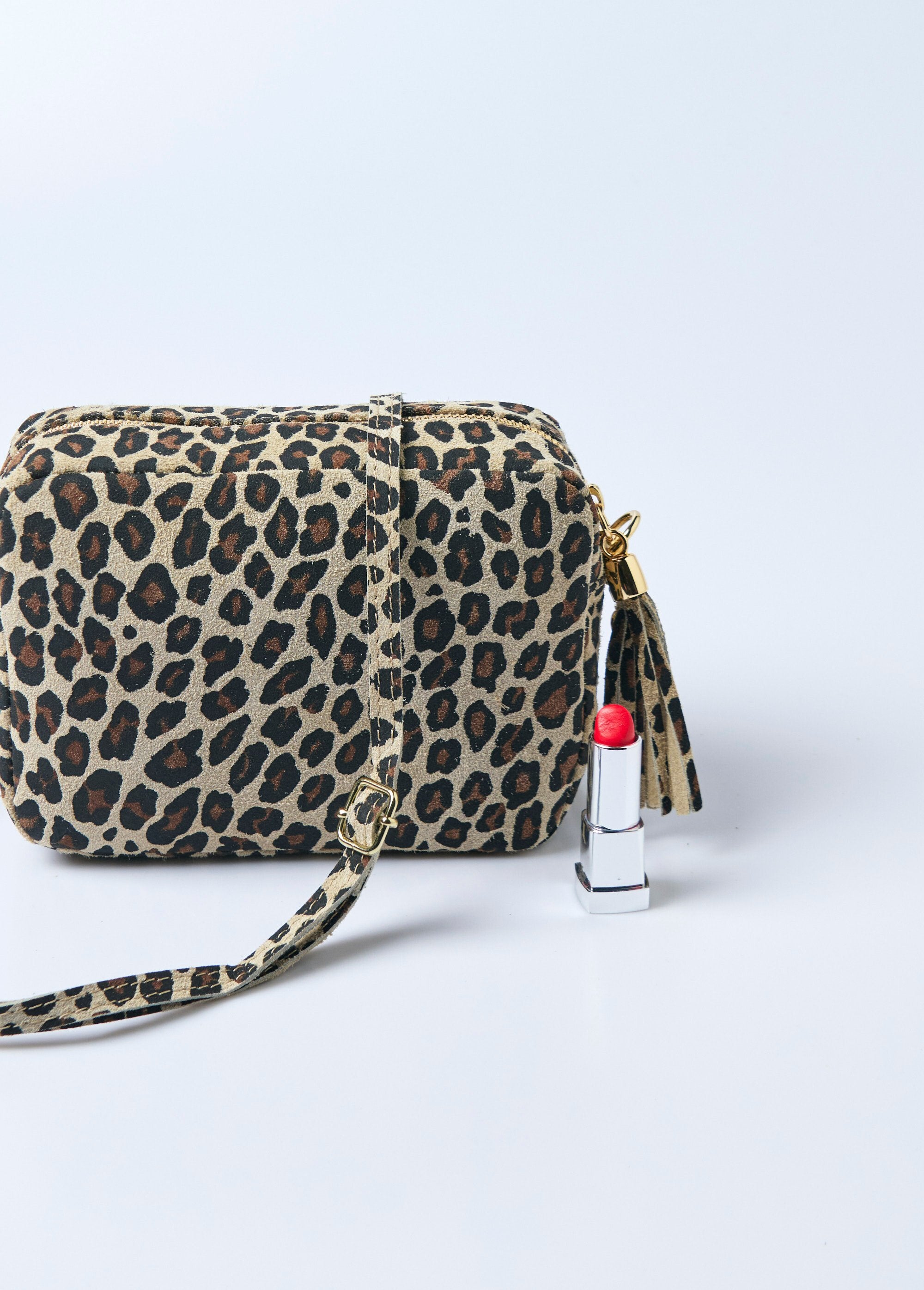 Bolsa_de_ombro_em_couro_nobuck,_leopardo_Leopard_beige_DE2_slim