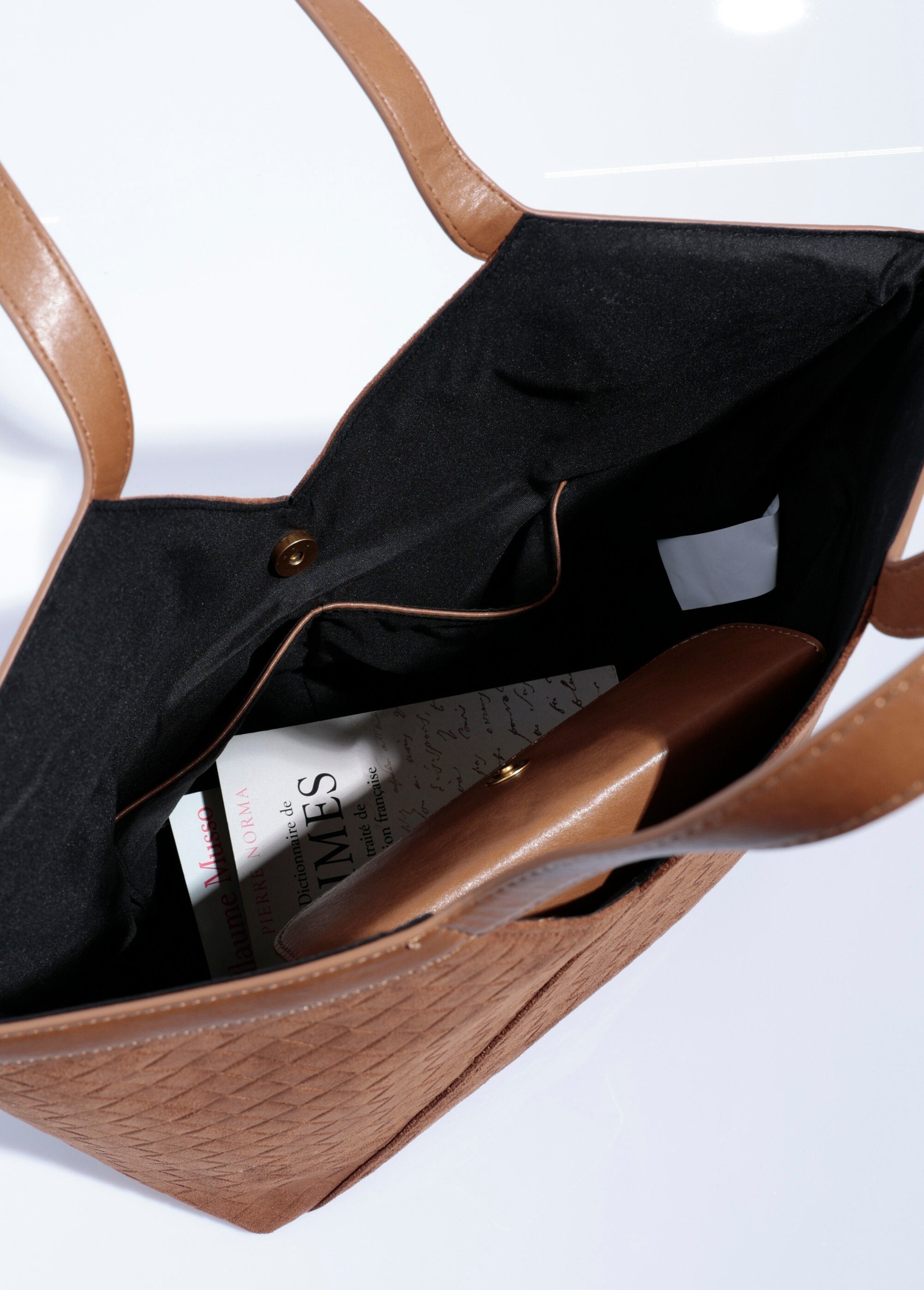 Saco_em_camurça_com_efeito_tecido_Sable_DE1_slim