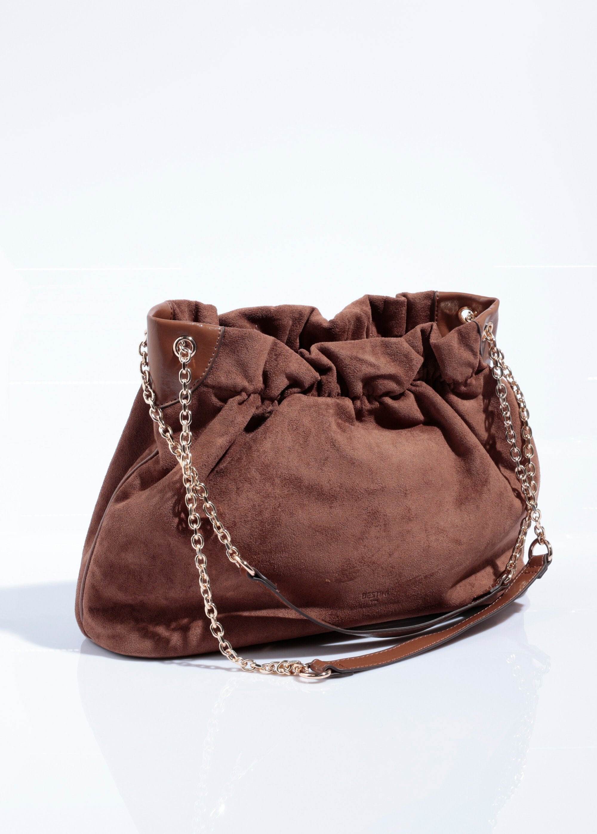 Sac_plissé_chic_suédine_et_bride_métal_Camel_DO1_slim