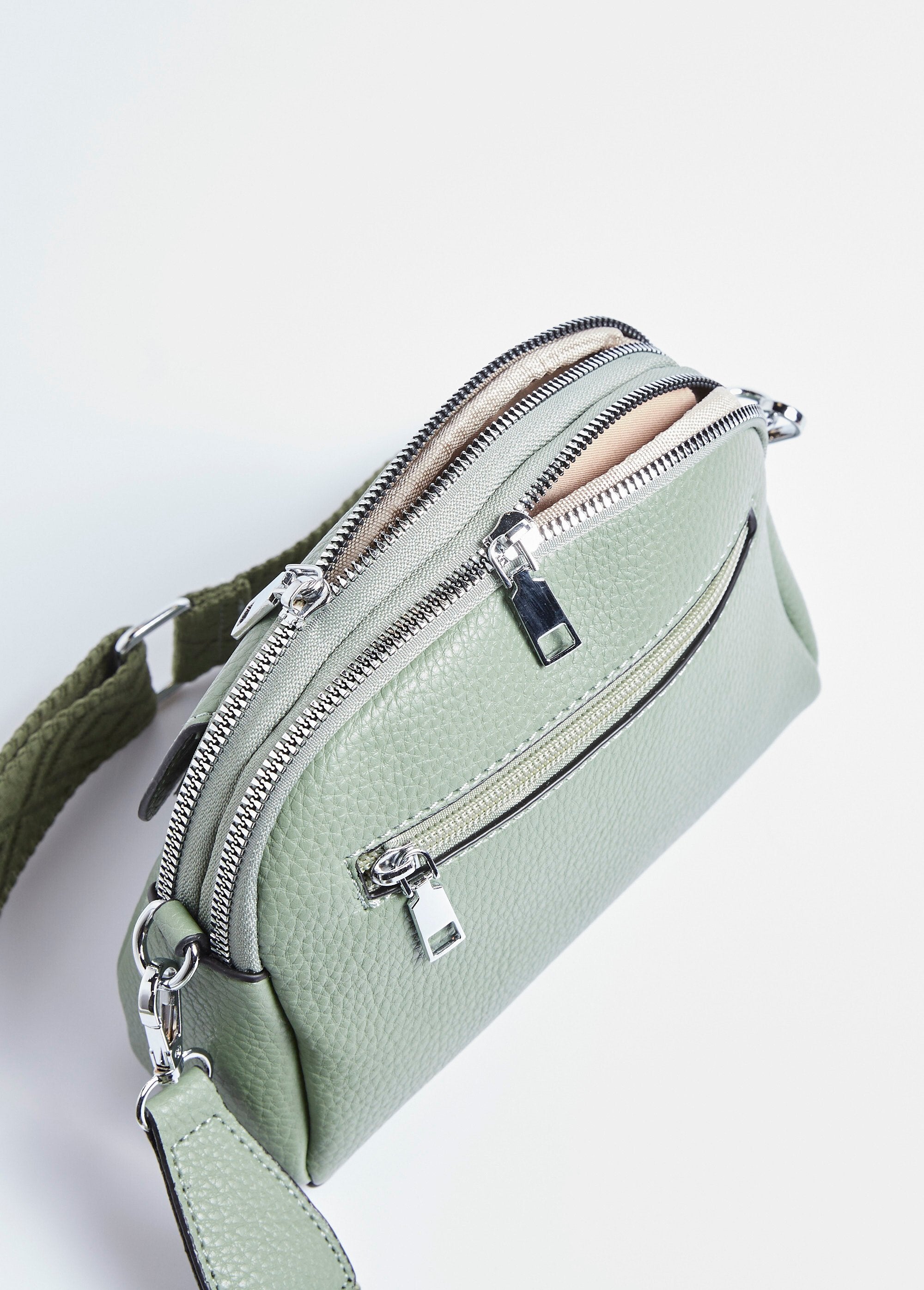 Bolsa_de_couro_sintético_granulado_com_alça_de_ombro_Vert_amande_DE1_slim