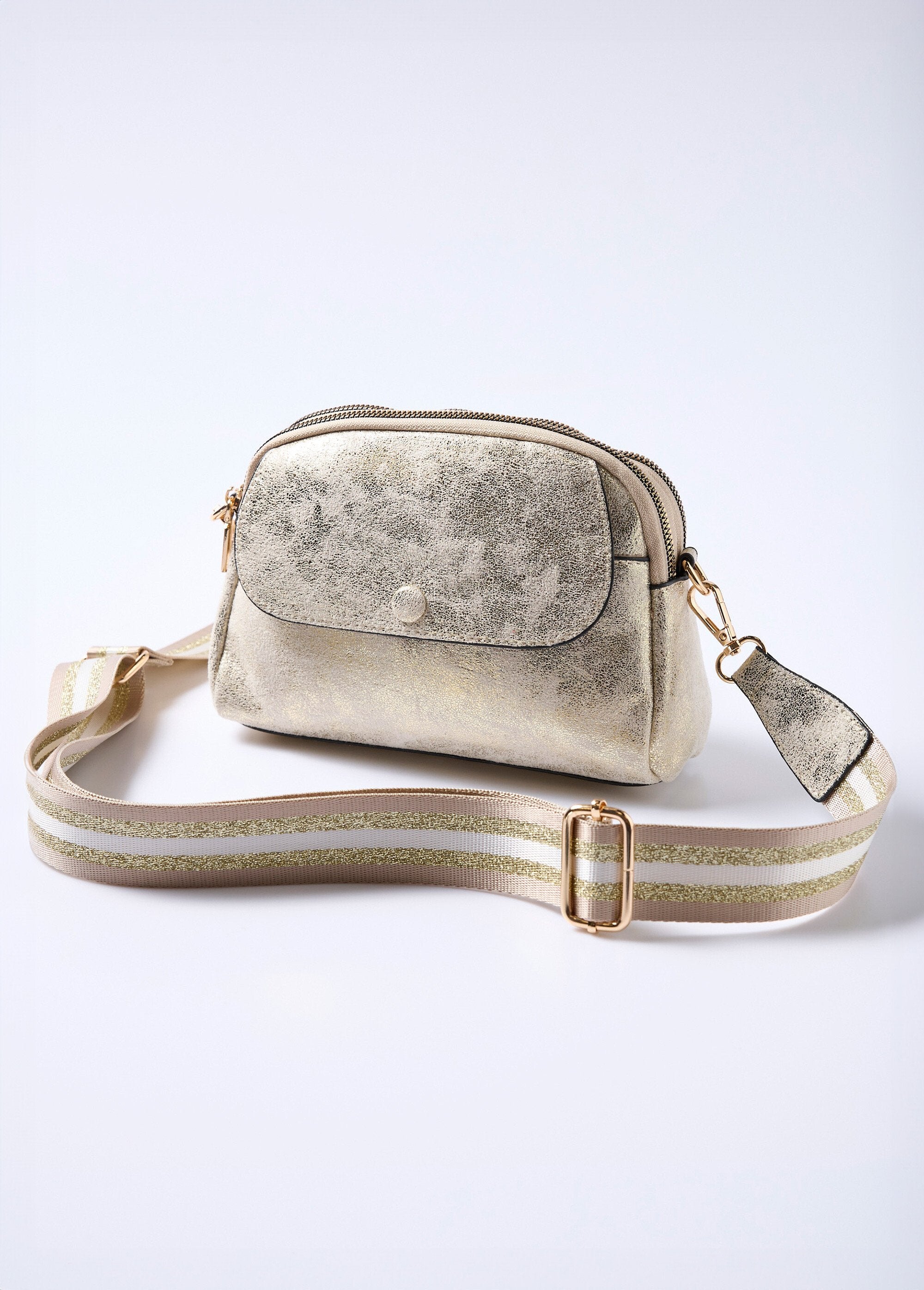 Bolsa_metálica_de_couro_sintético_com_alça_de_ombro_Dore_FA1_slim