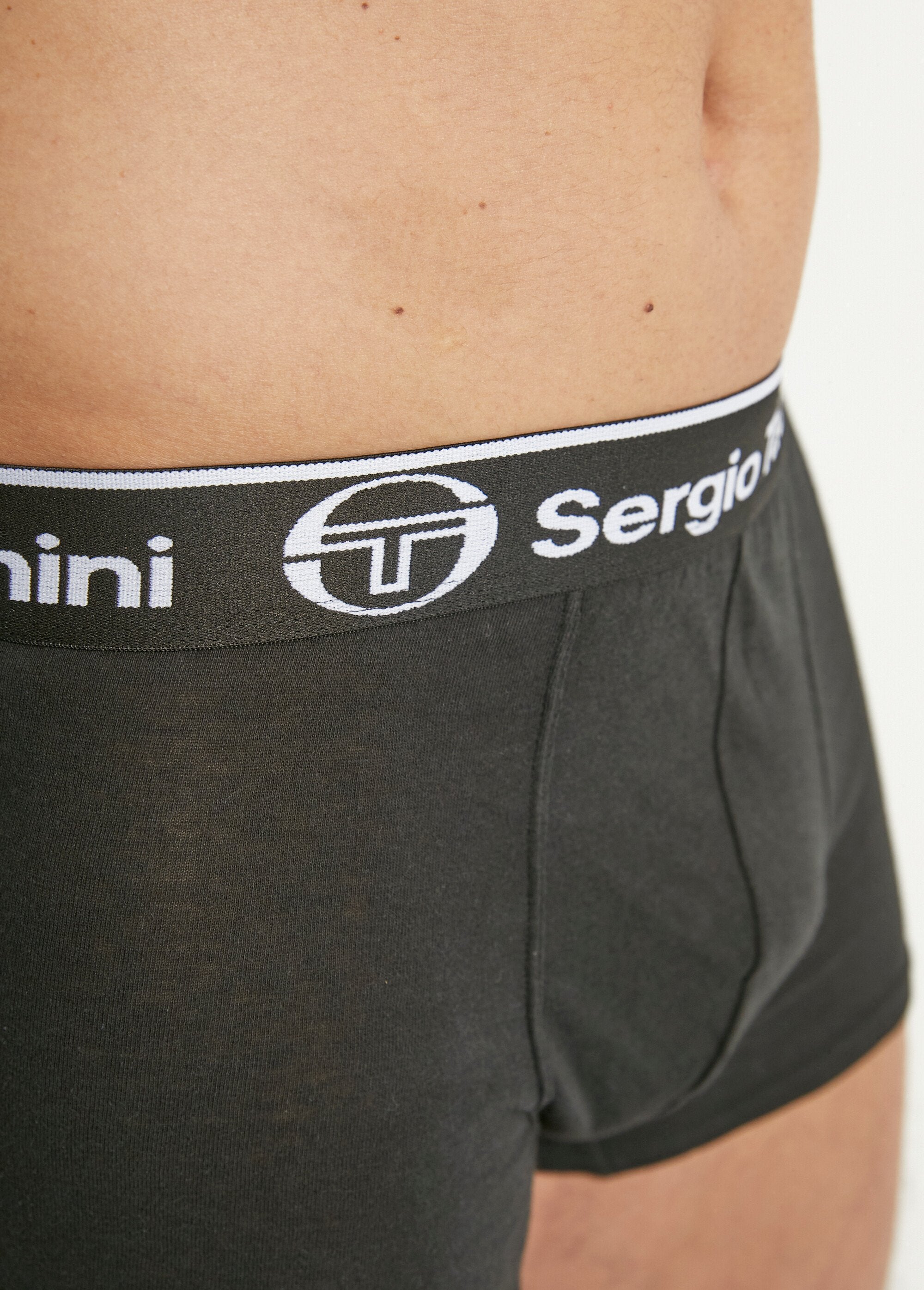 Conjunto_de_boxer_+_3_pares_de_meias_Noir_DE1_slim