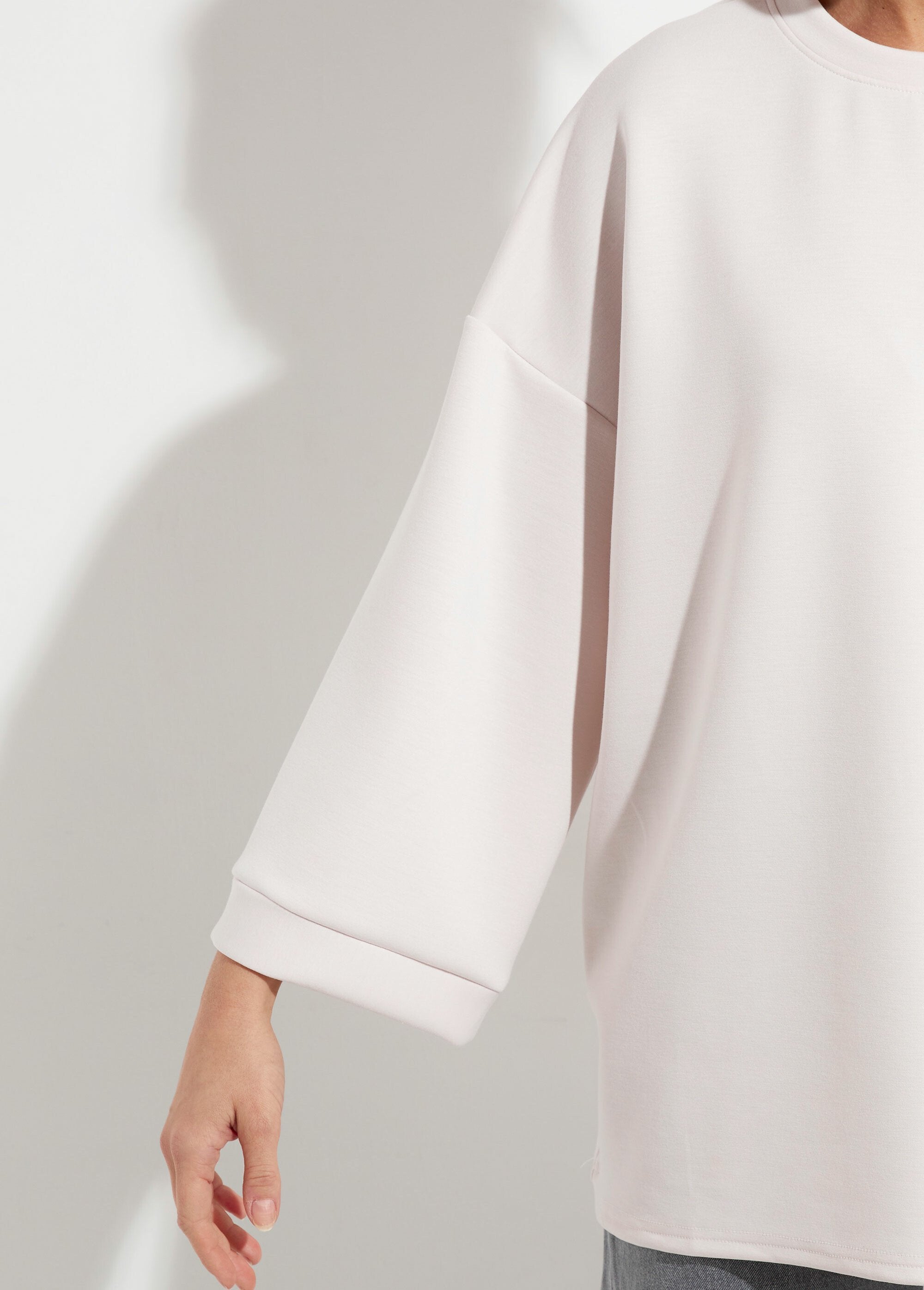 Camisola_grande_de_gola_redonda,_mangas_3/4_Blanc_DE1_slim