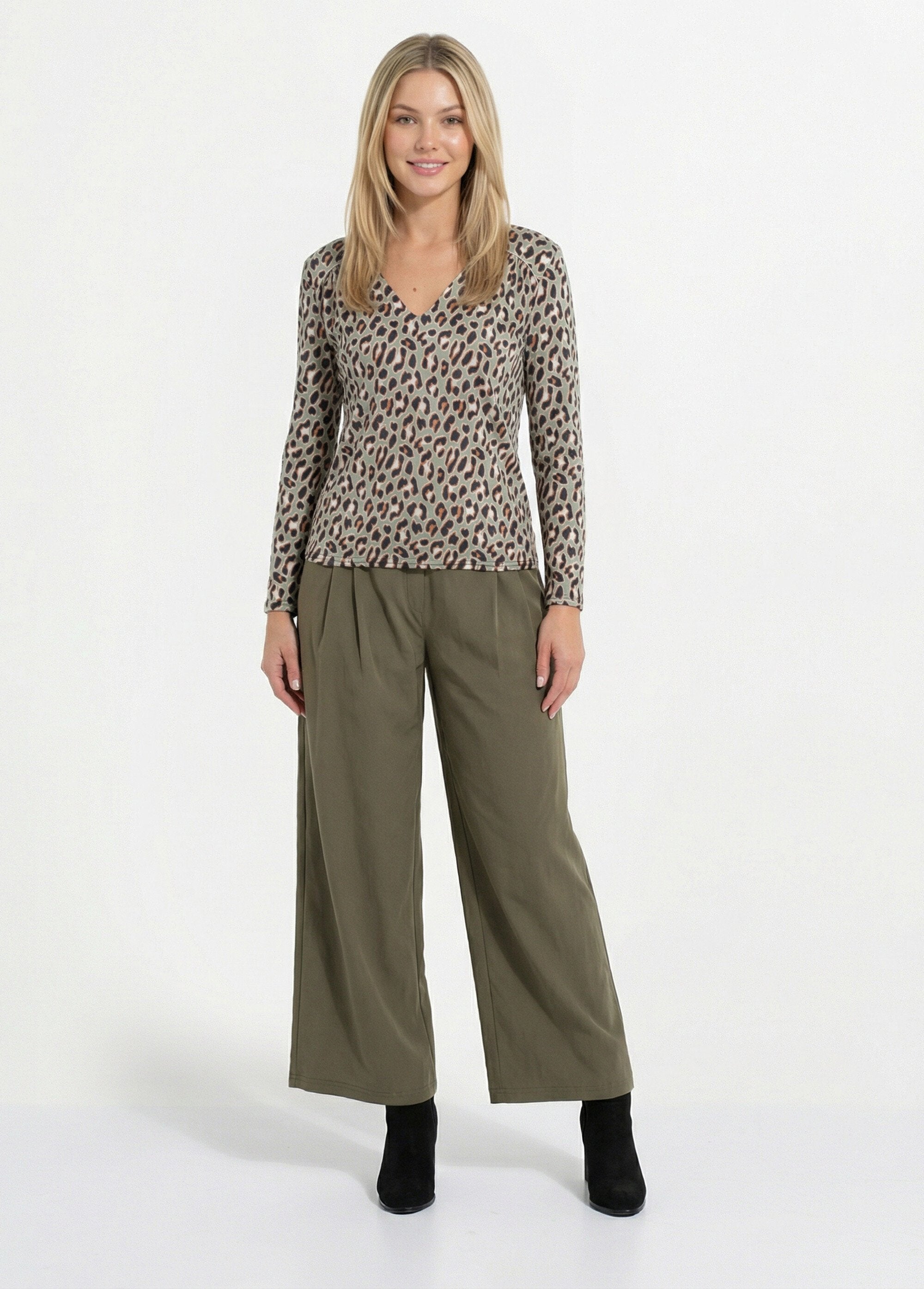 T-shirt_com_gola_em_V_de_manga_comprida_e_folgada_Kaki_et_noir_SF1_slim