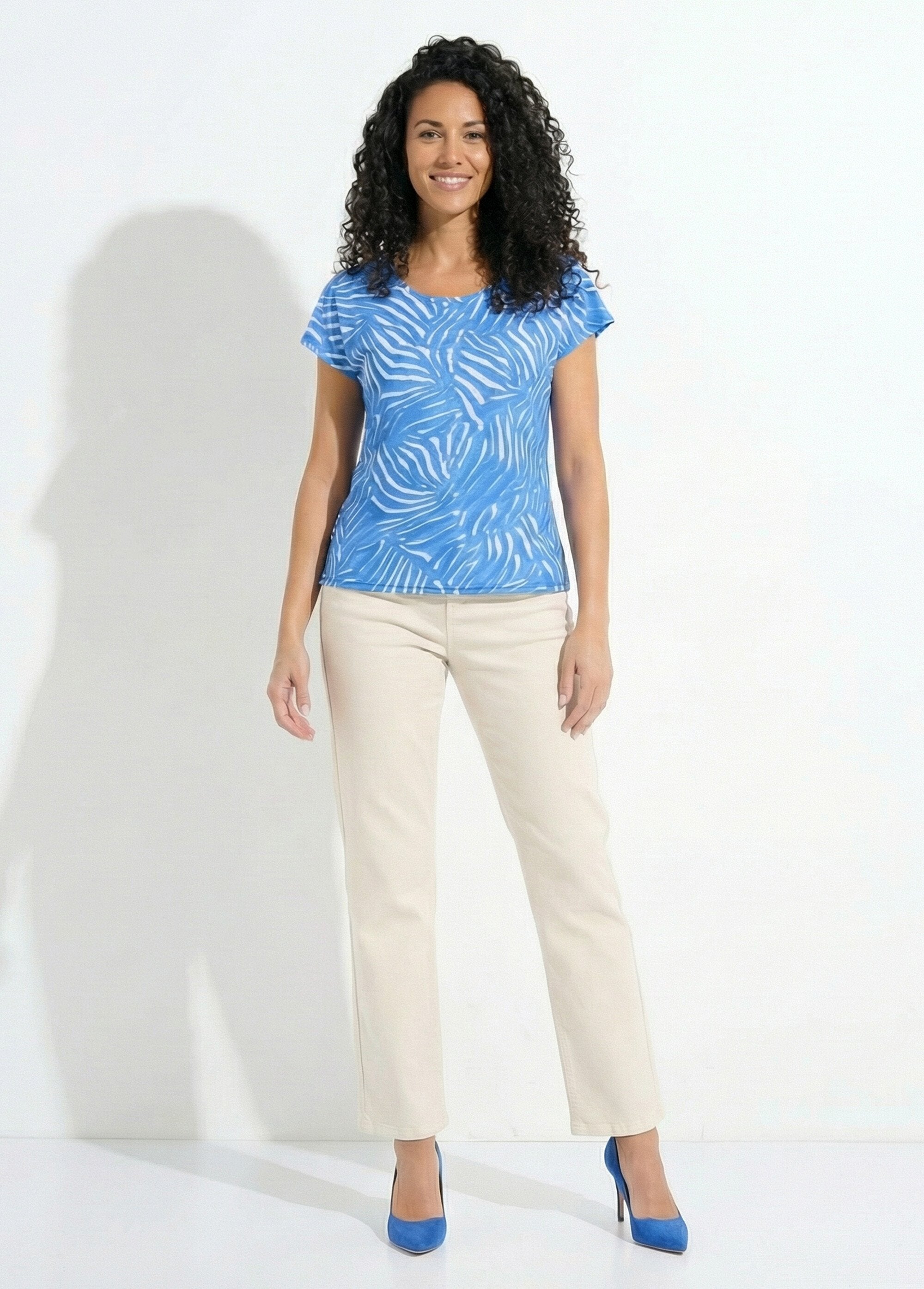 T-shirt_estampada_de_manga_curta_e_gola_redonda_Bleu_SF1_slim