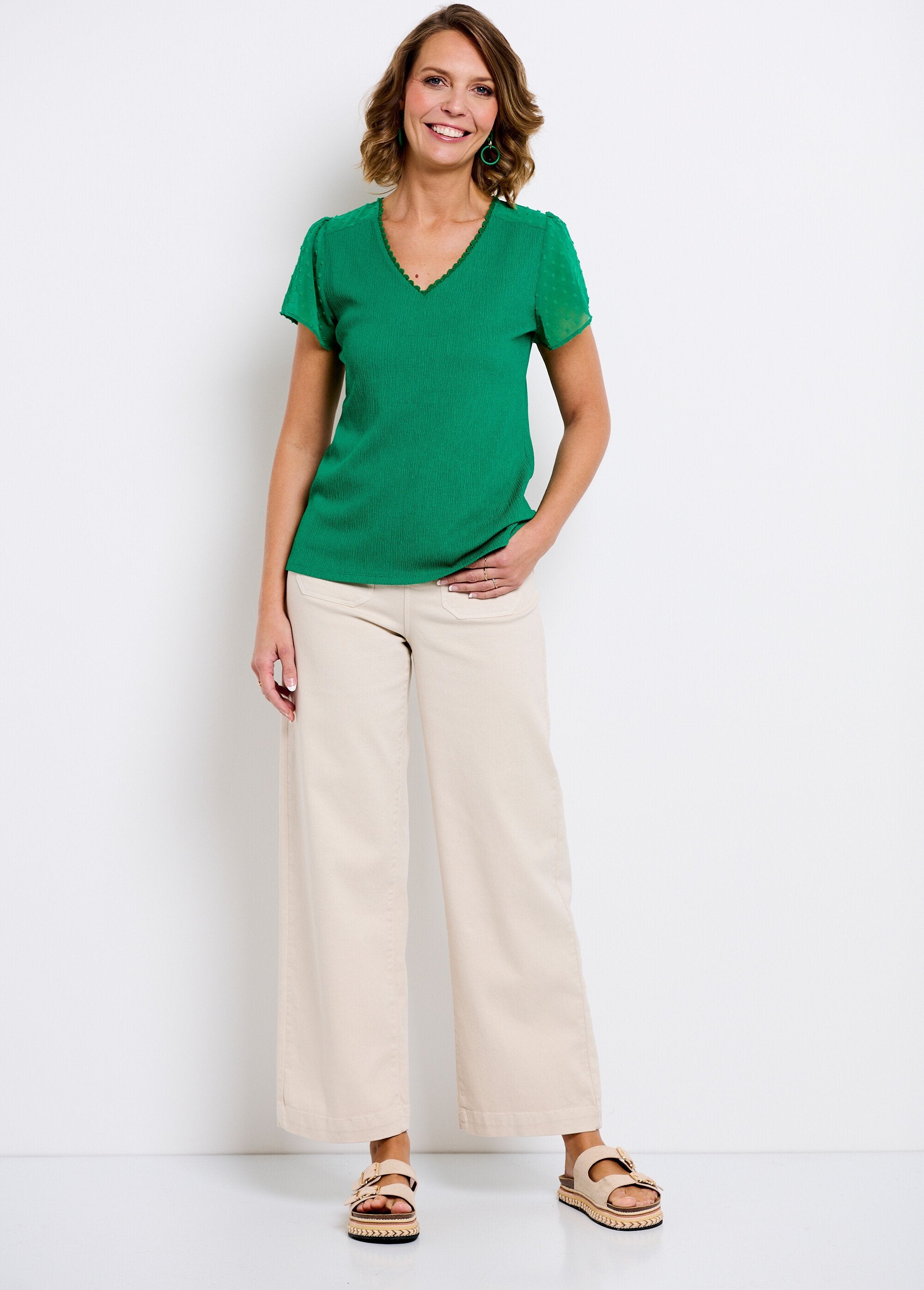 T-shirt_de_manga_curta_com_decote_em_V_com_penas_Vert_SF1_slim