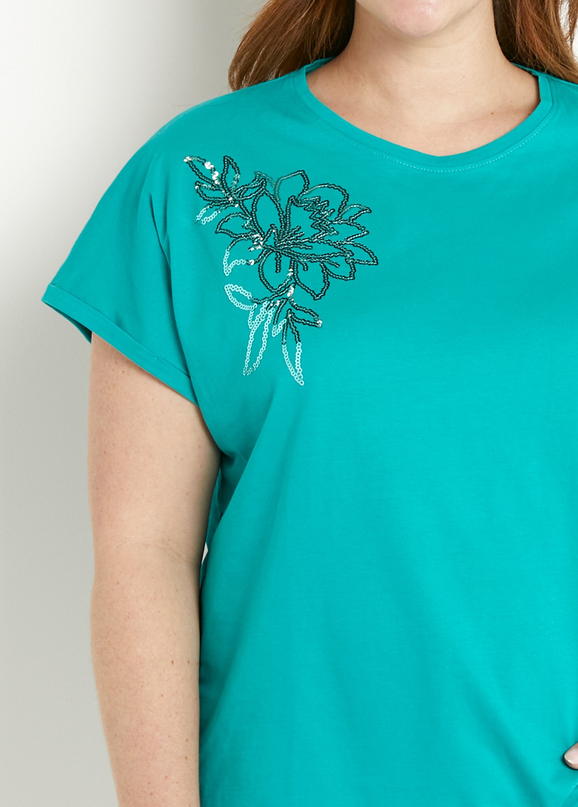 Camiseta_lisa_de_algodão_com_mangas_curtas_e_lantejoulas_Turquoise_DE1_curvy